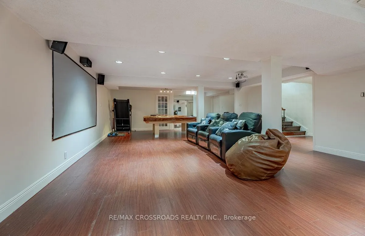 Photo 37 of 16 Heisey Drive, Markham, Markham Village — HOMEH