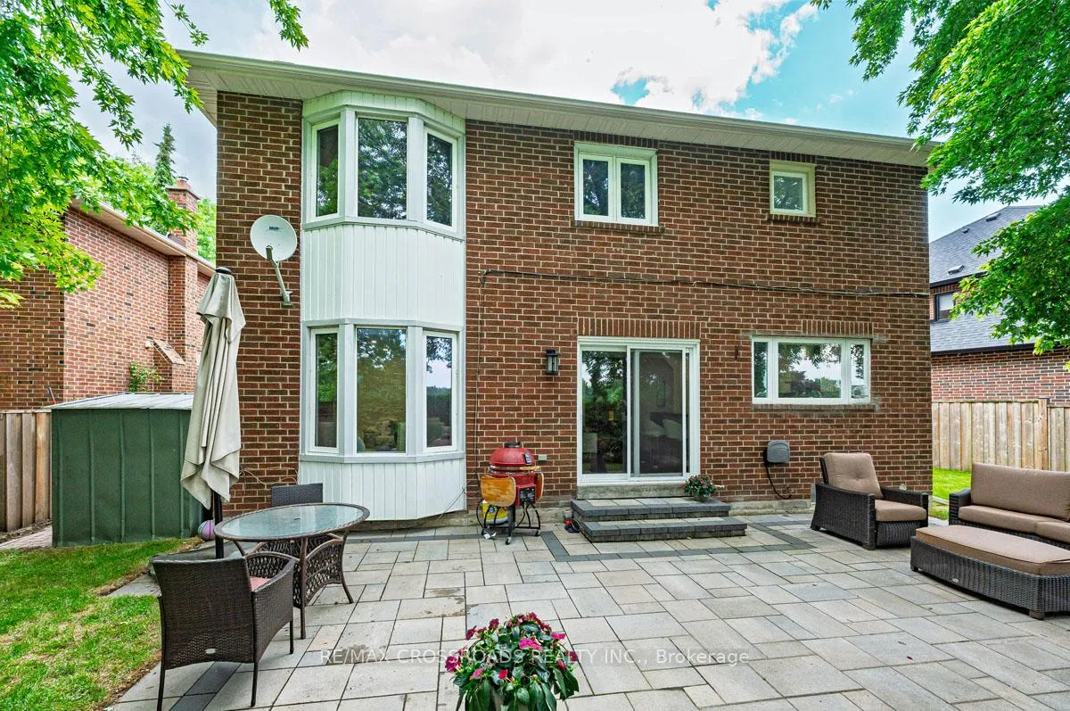 Photo 42 of 16 Heisey Drive, Markham, Markham Village — HOMEH