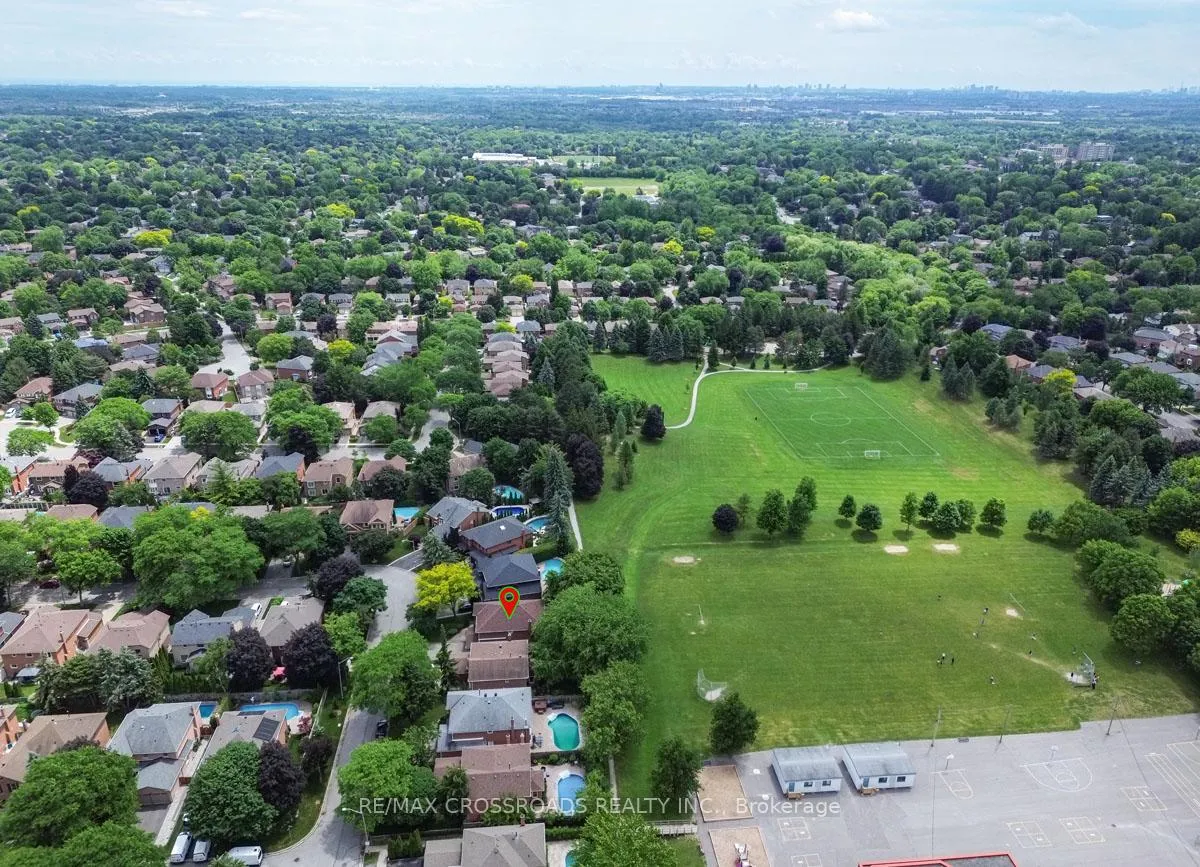 Photo 49 of 16 Heisey Drive, Markham, Markham Village — HOMEH