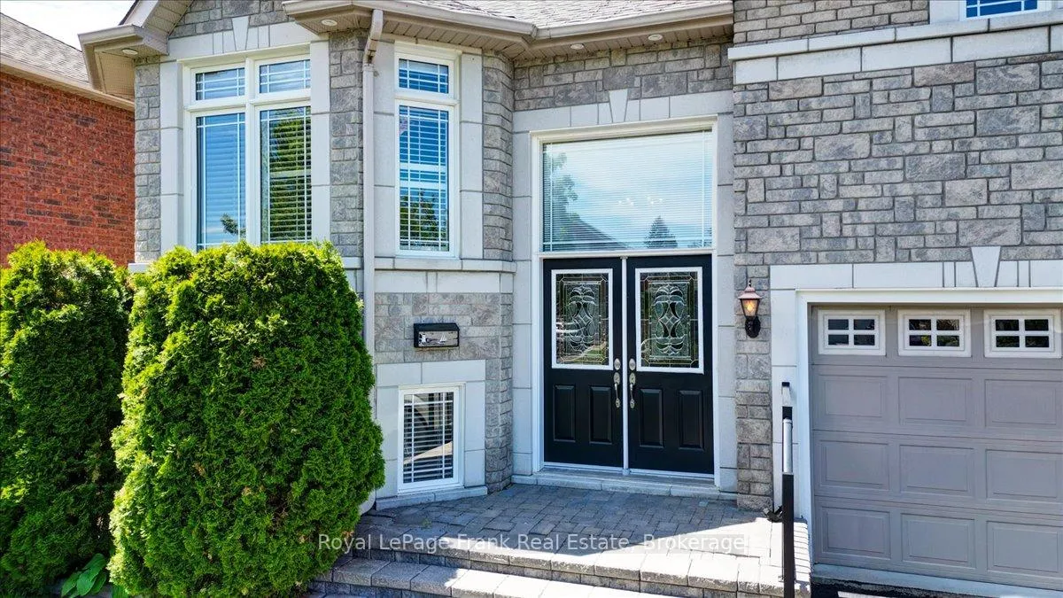 Photo 2 of 743 Fortye Drive, Peterborough, Otonabee Ward 1 — HOMEH