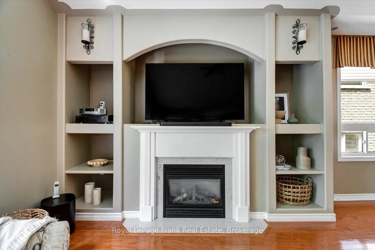 Photo 5 of 743 Fortye Drive, Peterborough, Otonabee Ward 1 — HOMEH
