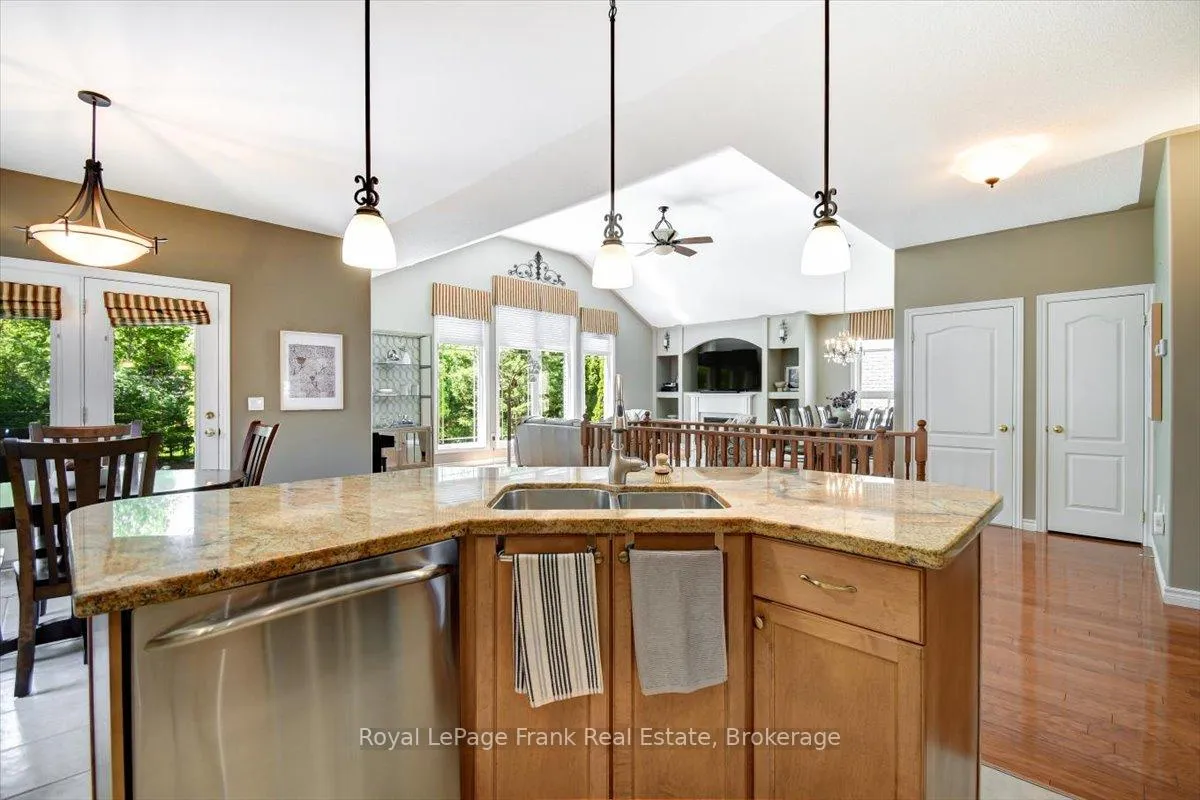 Photo 13 of 743 Fortye Drive, Peterborough, Otonabee Ward 1 — HOMEH