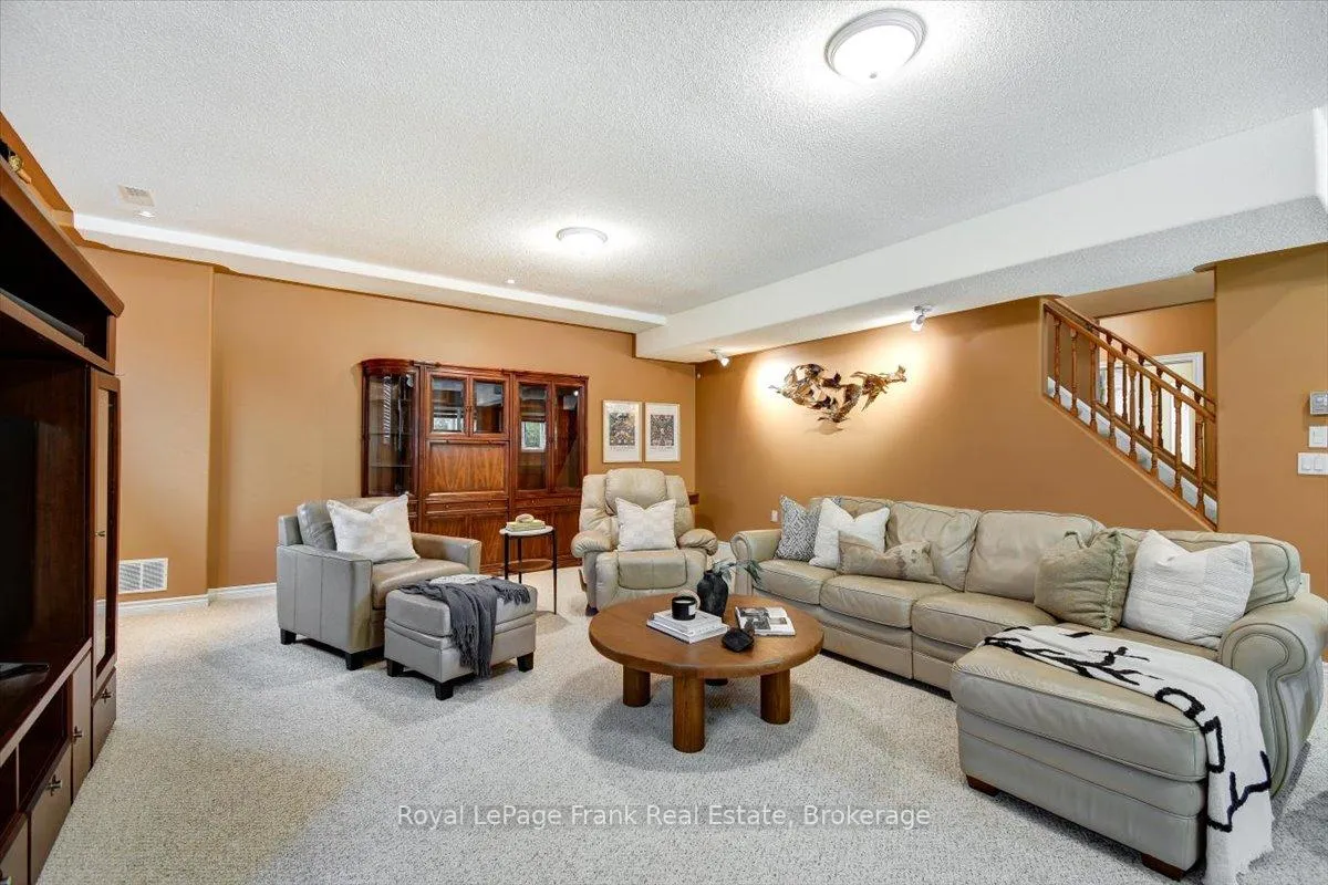 Photo 22 of 743 Fortye Drive, Peterborough, Otonabee Ward 1 — HOMEH
