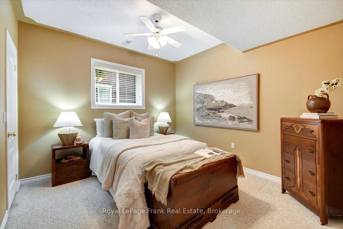 Photo 27 of 743 Fortye Drive, Peterborough, Otonabee Ward 1 — HOMEH