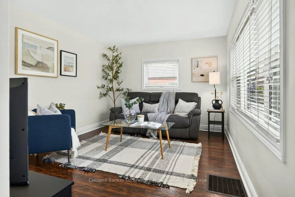 Photo 5 of 720 Britannia Avenue, Hamilton, McQuesten — HOMEH