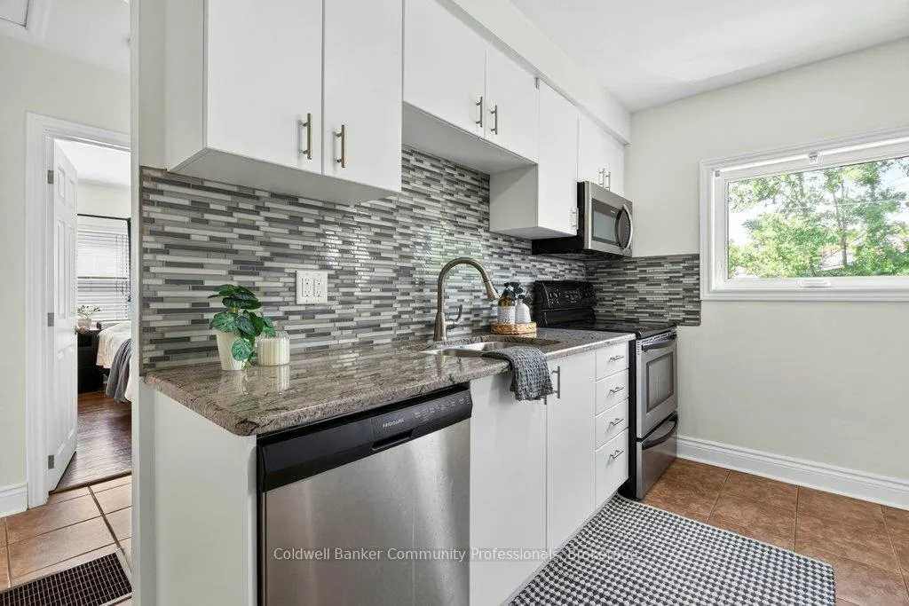 Photo 17 of 720 Britannia Avenue, Hamilton, McQuesten — HOMEH