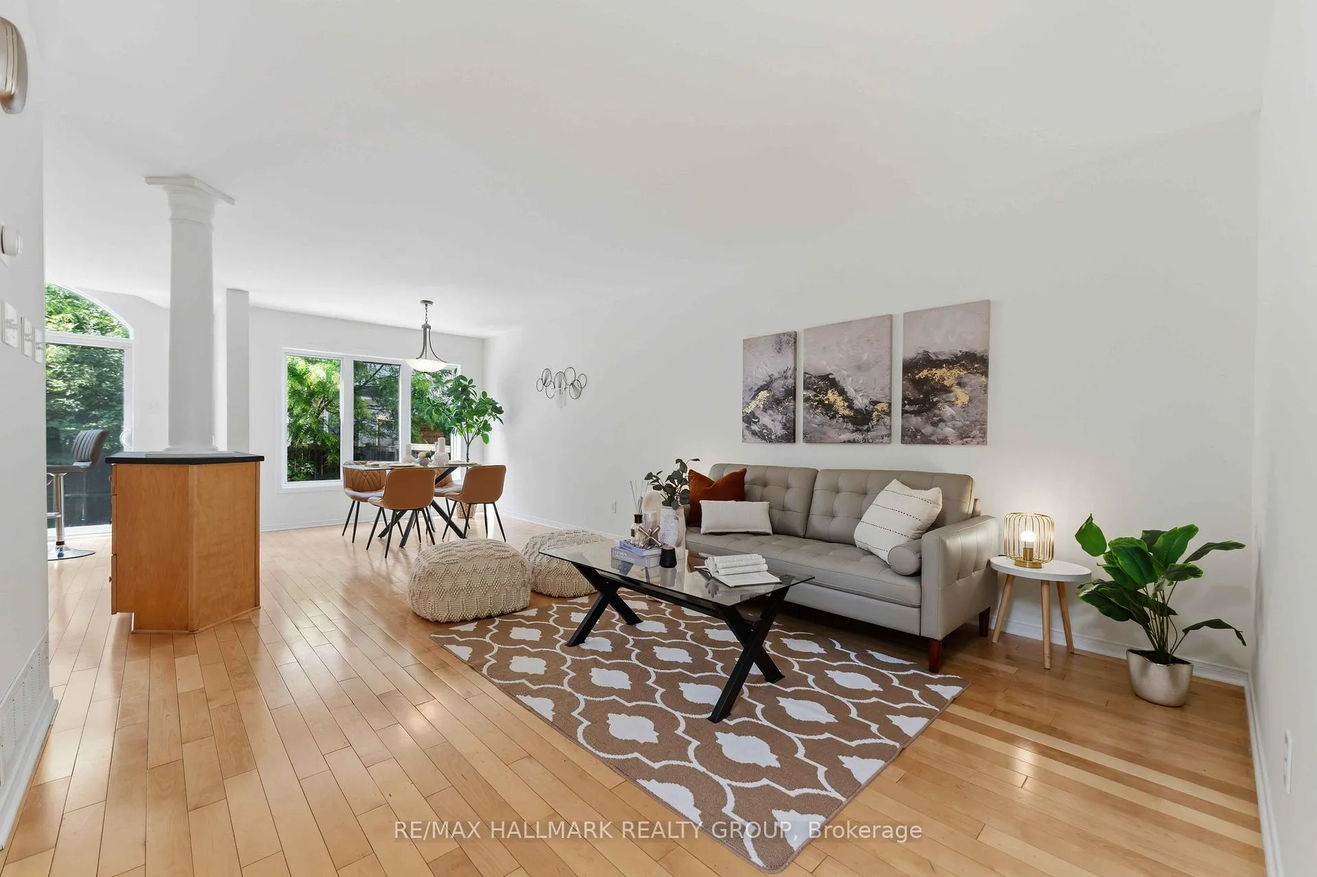 Photo 4 of 466 Citadel Crescent, Ottawa, Barrhaven - Strandherd — HOMEH