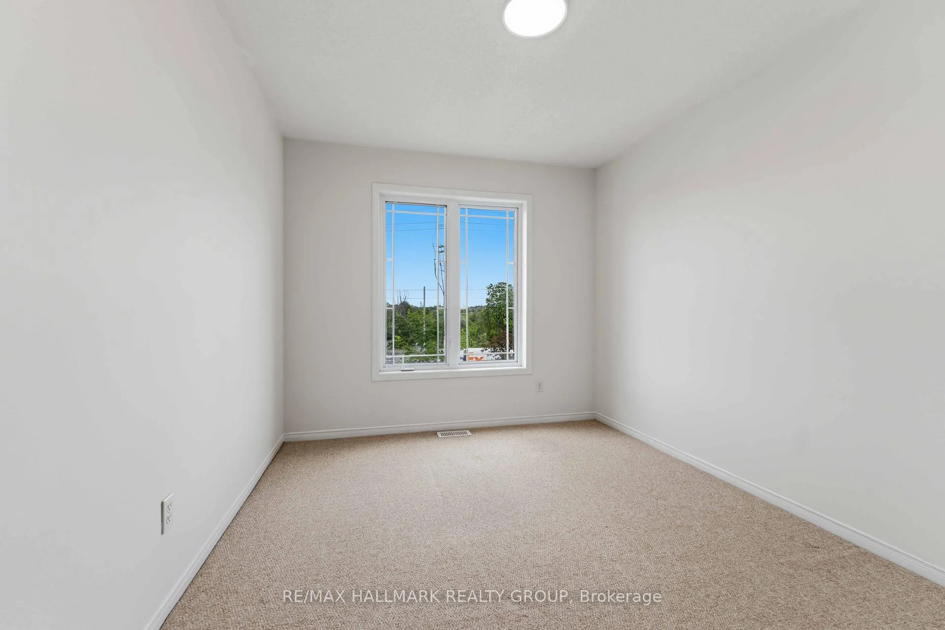 Photo 28 of 466 Citadel Crescent, Ottawa, Barrhaven - Strandherd — HOMEH