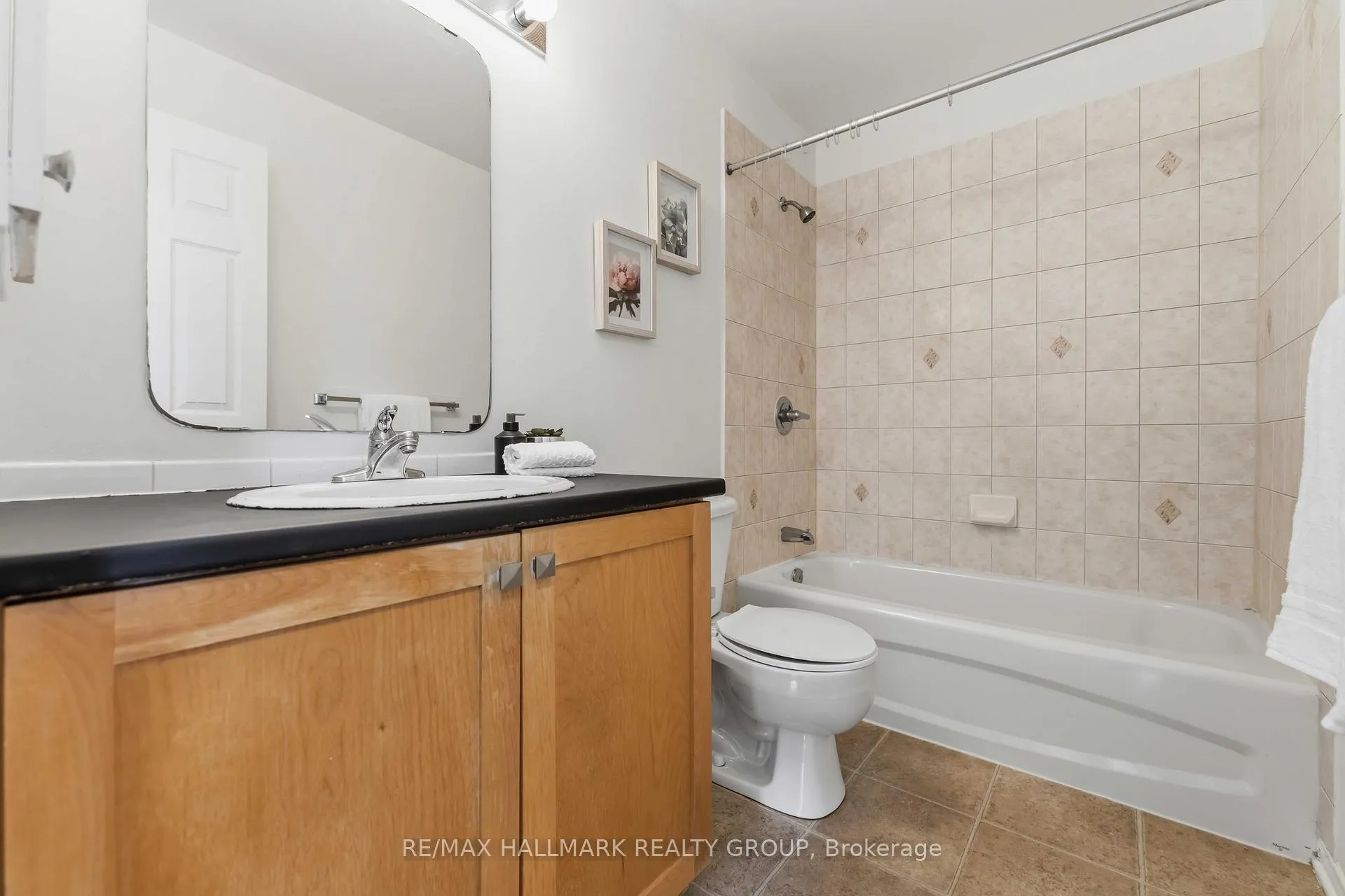 Photo 31 of 466 Citadel Crescent, Ottawa, Barrhaven - Strandherd — HOMEH