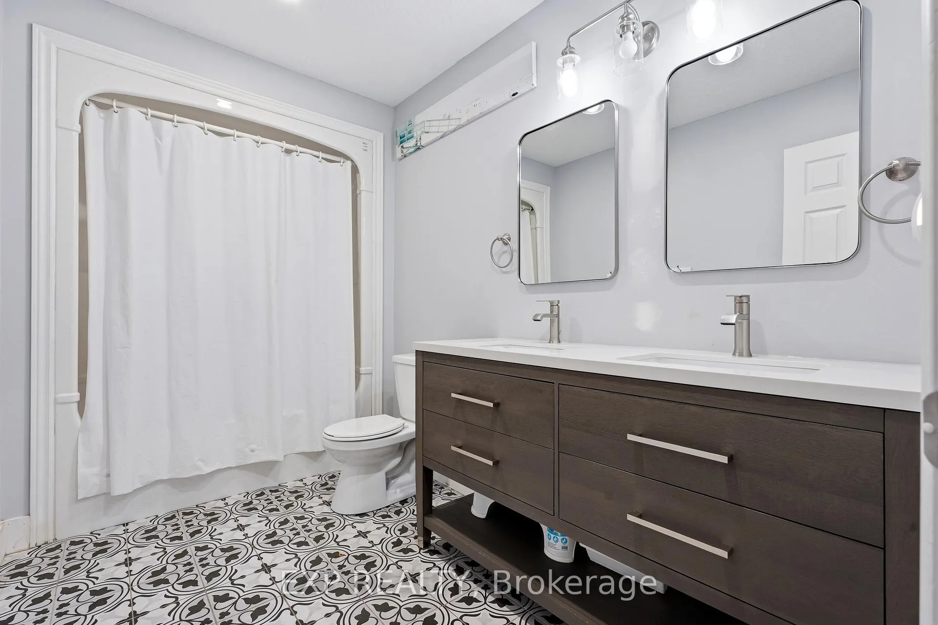 Photo 25 of 106 Brookmead Street, Woolwich — HOMEH
