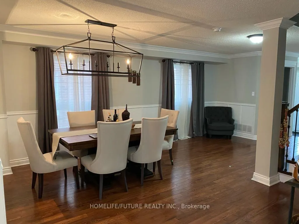 Photo 5 of 31 Middlecote Drive, Ajax, Northeast Ajax — HOMEH
