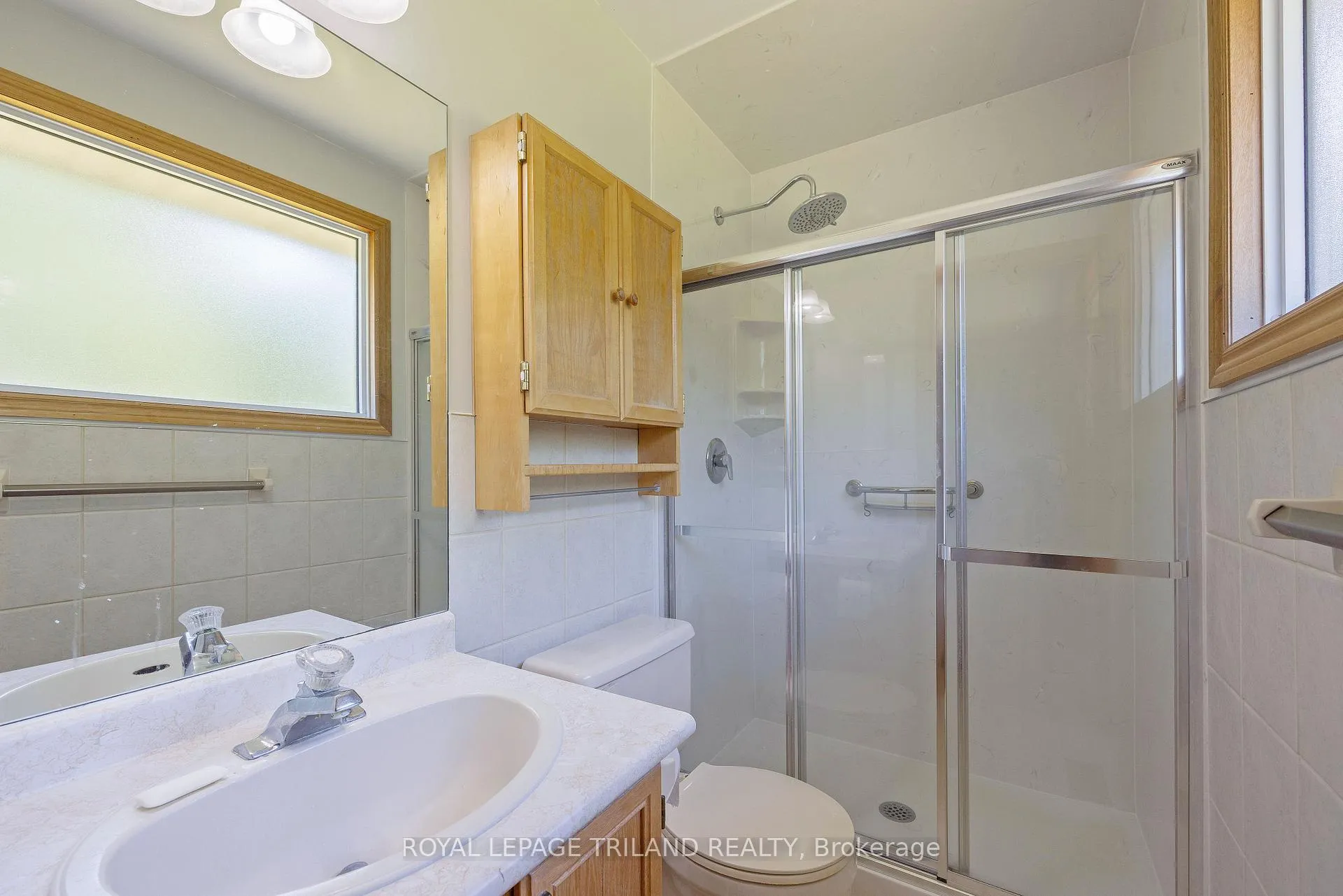 Photo 21 of 597 Seburn Drive, Strathroy-Caradoc, Mount Brydges — HOMEH