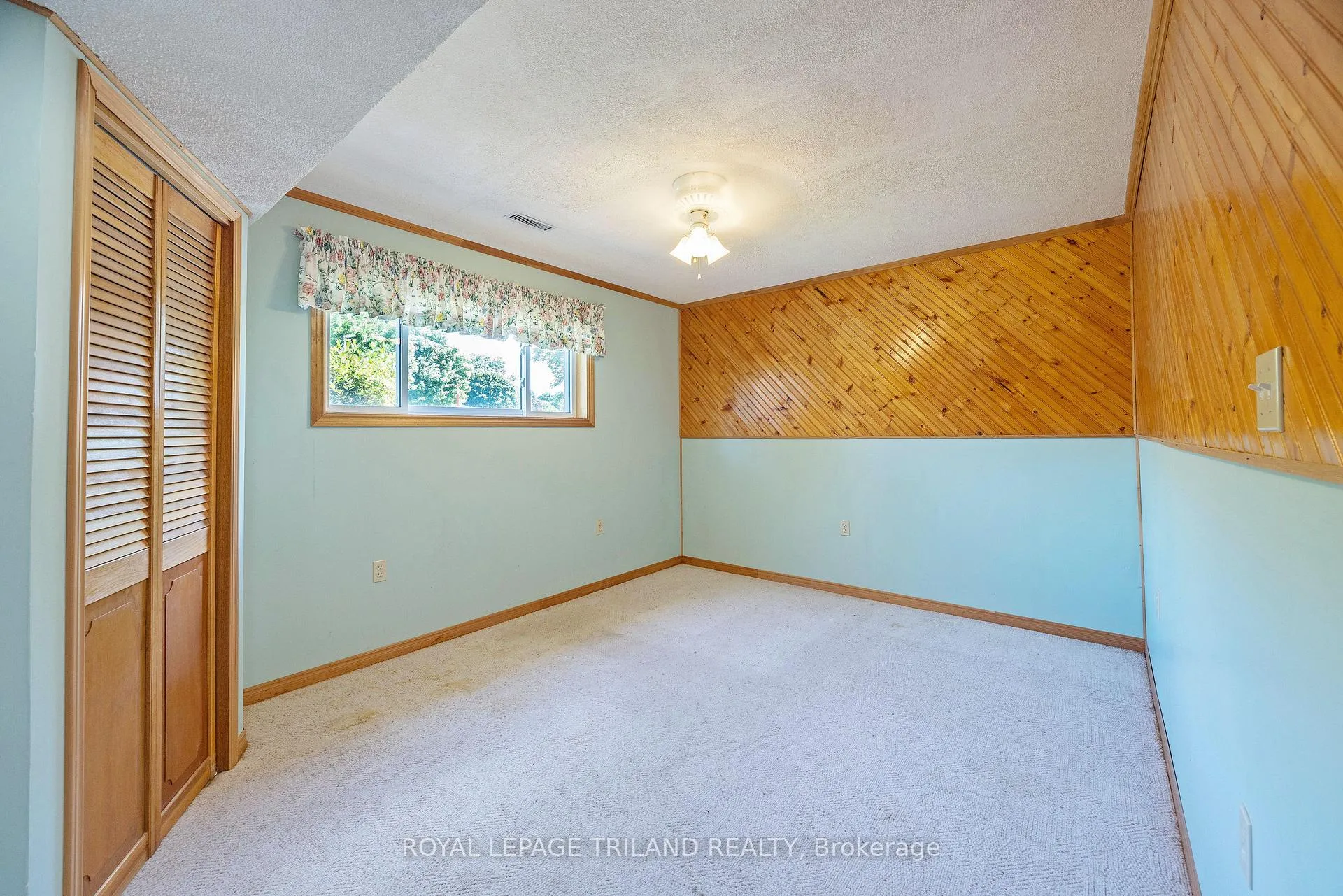 Photo 25 of 597 Seburn Drive, Strathroy-Caradoc, Mount Brydges — HOMEH