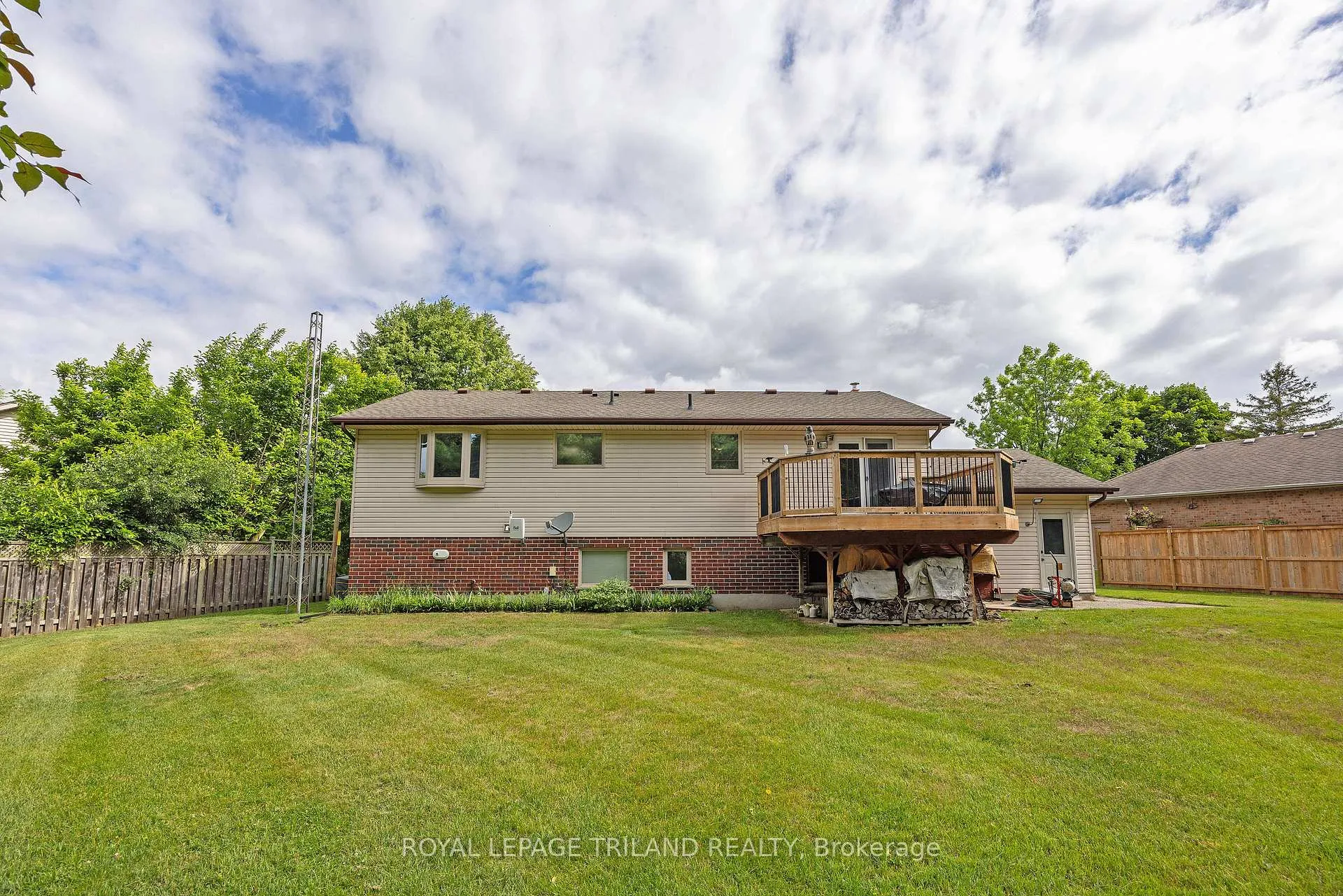 Photo 27 of 597 Seburn Drive, Strathroy-Caradoc, Mount Brydges — HOMEH