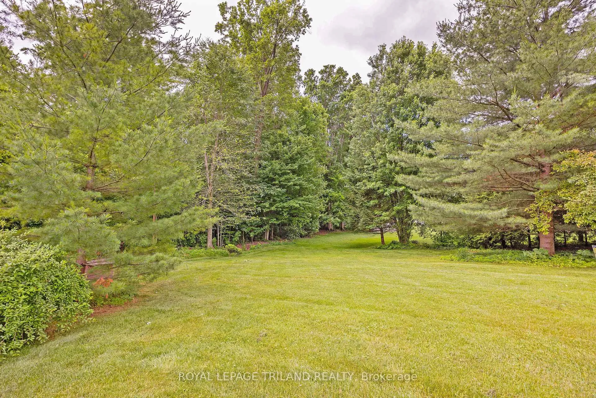 Photo 29 of 597 Seburn Drive, Strathroy-Caradoc, Mount Brydges — HOMEH