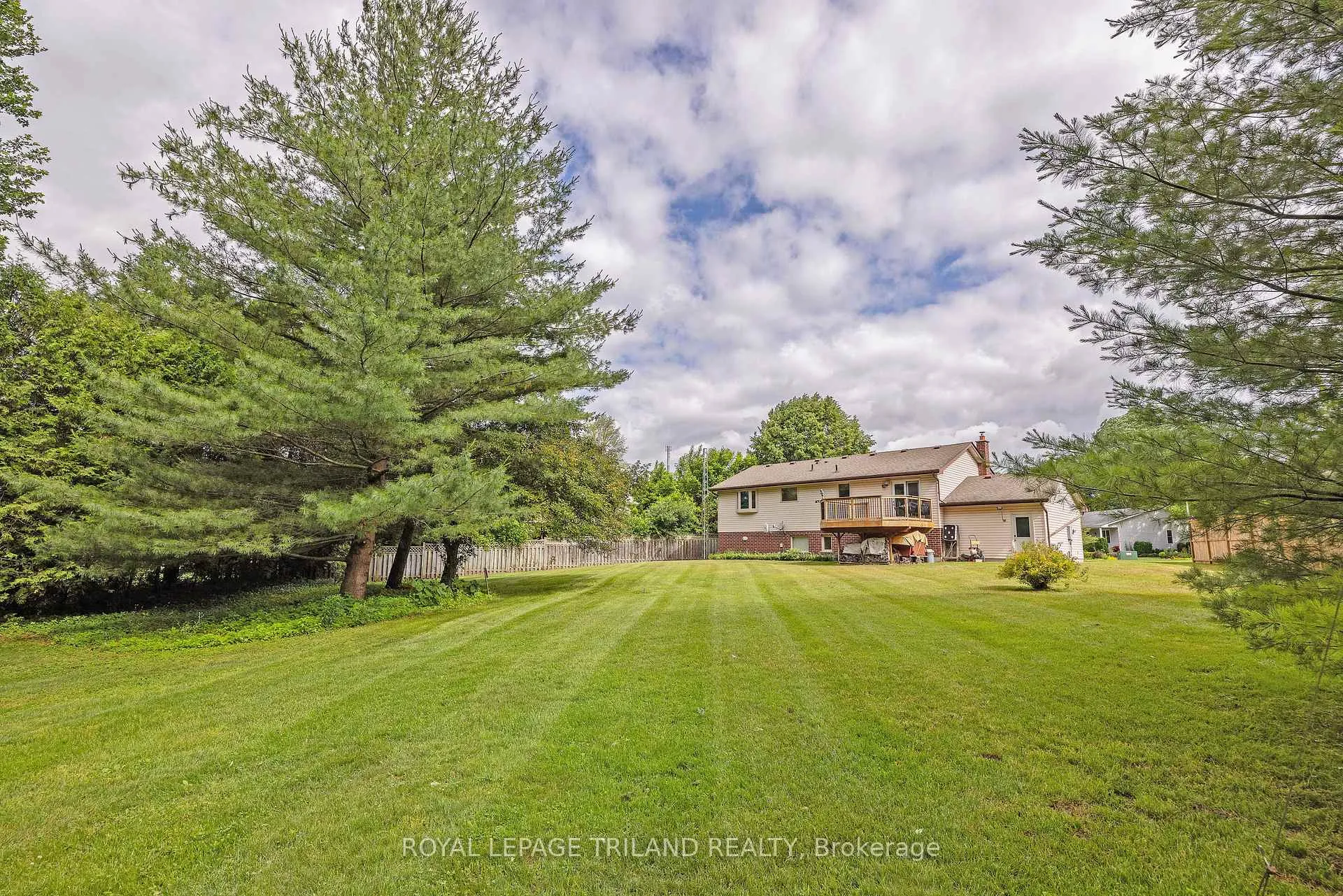Photo 30 of 597 Seburn Drive, Strathroy-Caradoc, Mount Brydges — HOMEH