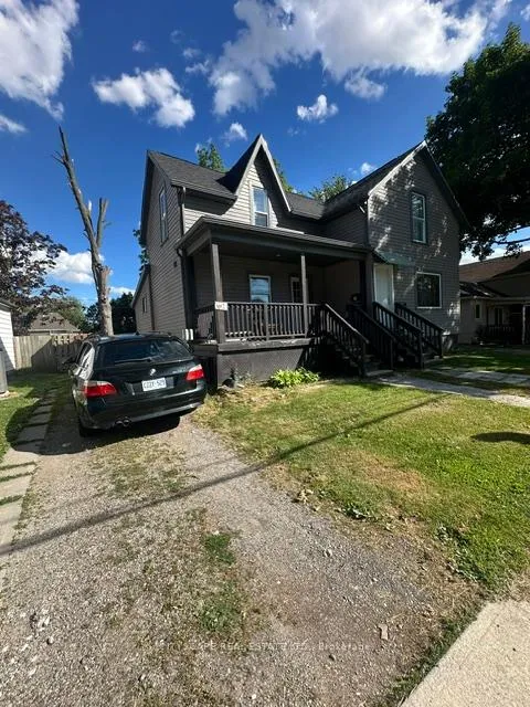 Photo 3 of 102 Gray Street, Chatham-Kent — HOMEH
