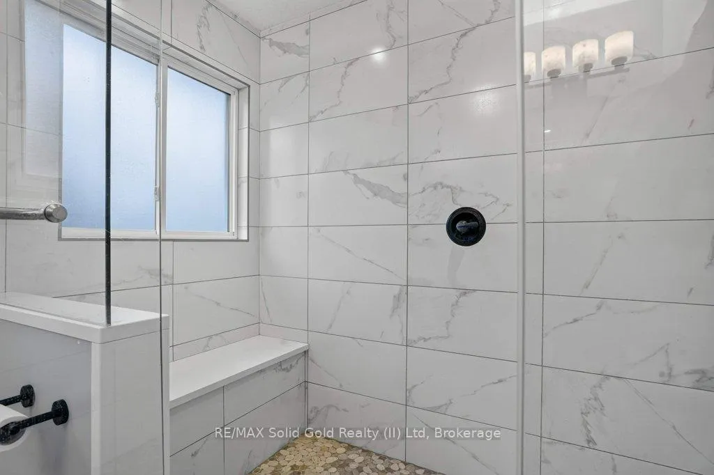 Photo 17 of 51 Westcliff Way, Cambridge, Blair Road — HOMEH