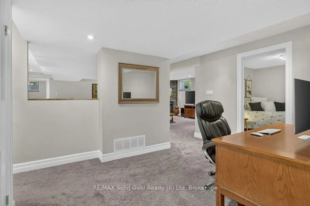 Photo 20 of 51 Westcliff Way, Cambridge, Blair Road — HOMEH