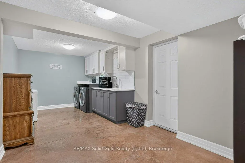 Photo 22 of 51 Westcliff Way, Cambridge, Blair Road — HOMEH