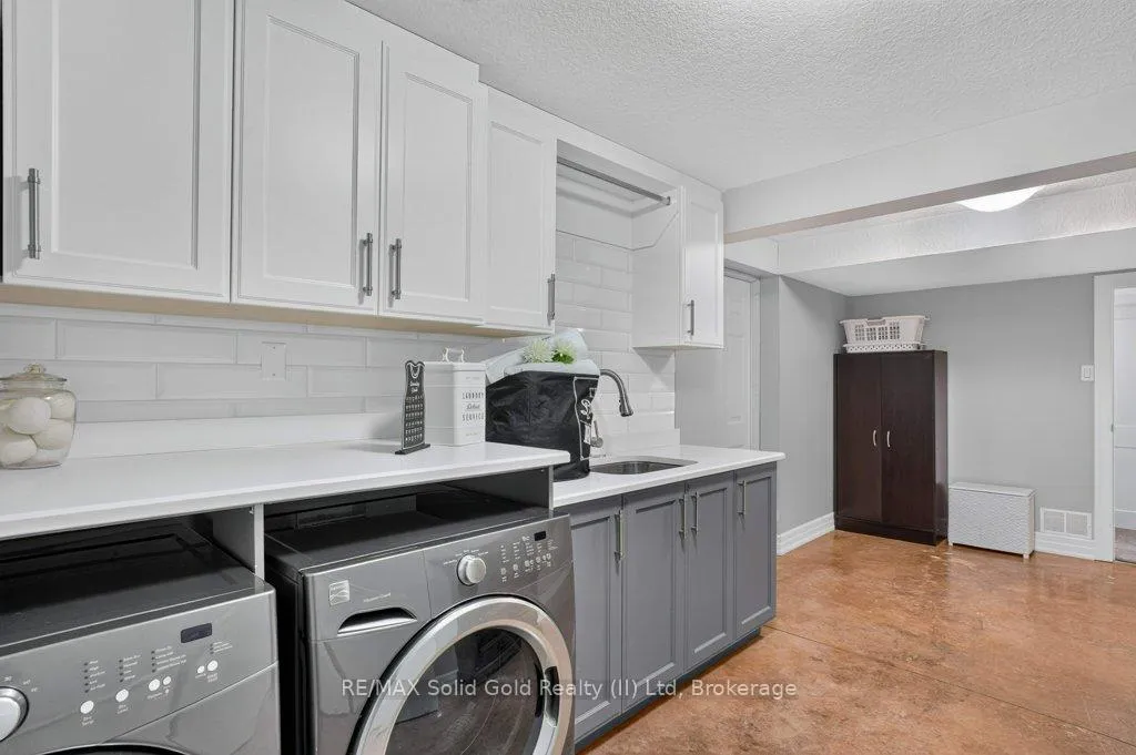 Photo 23 of 51 Westcliff Way, Cambridge, Blair Road — HOMEH