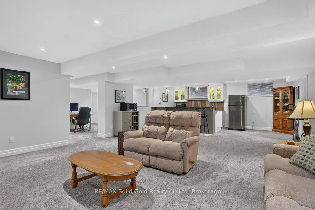 Photo 25 of 51 Westcliff Way, Cambridge, Blair Road — HOMEH