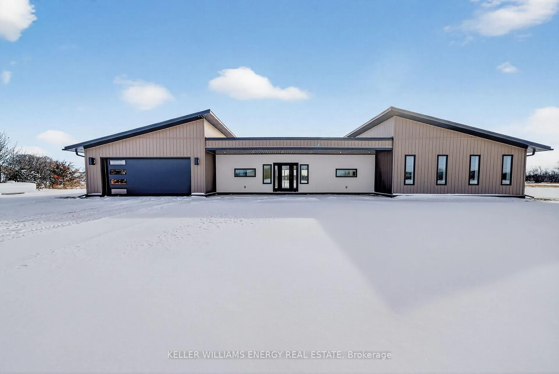 Photo 2 of 293 Kelly Road, Prince Edward County, Athol Ward — HOMEH
