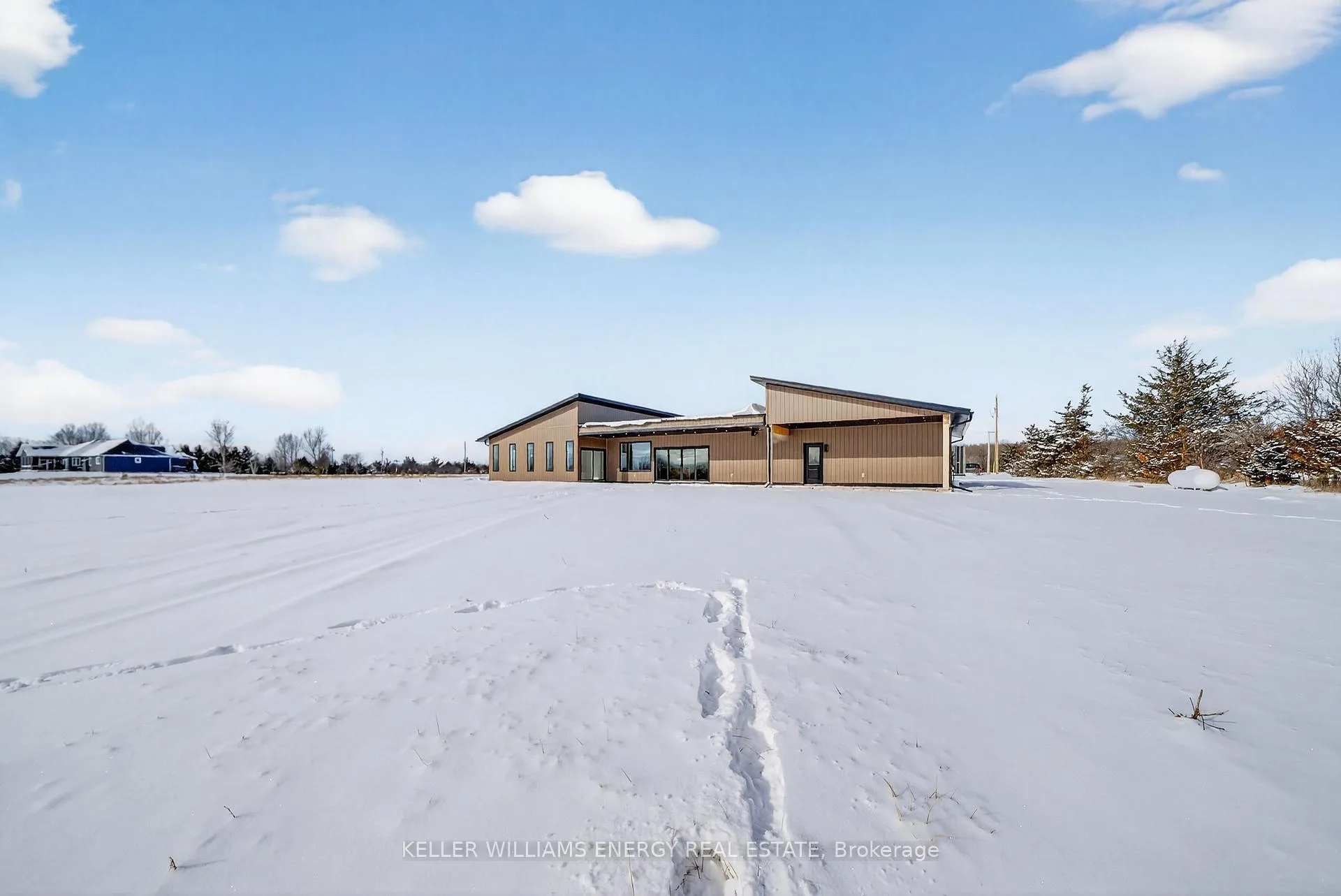 Photo 4 of 293 Kelly Road, Prince Edward County, Athol Ward — HOMEH