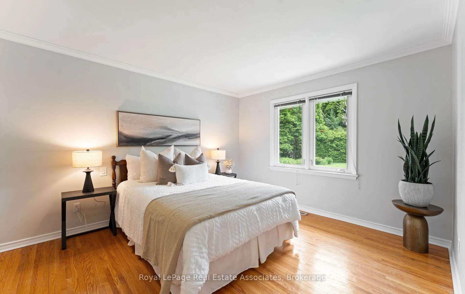 Photo 17 of 3071 Ballydown Crescent, Mississauga, Erindale — HOMEH