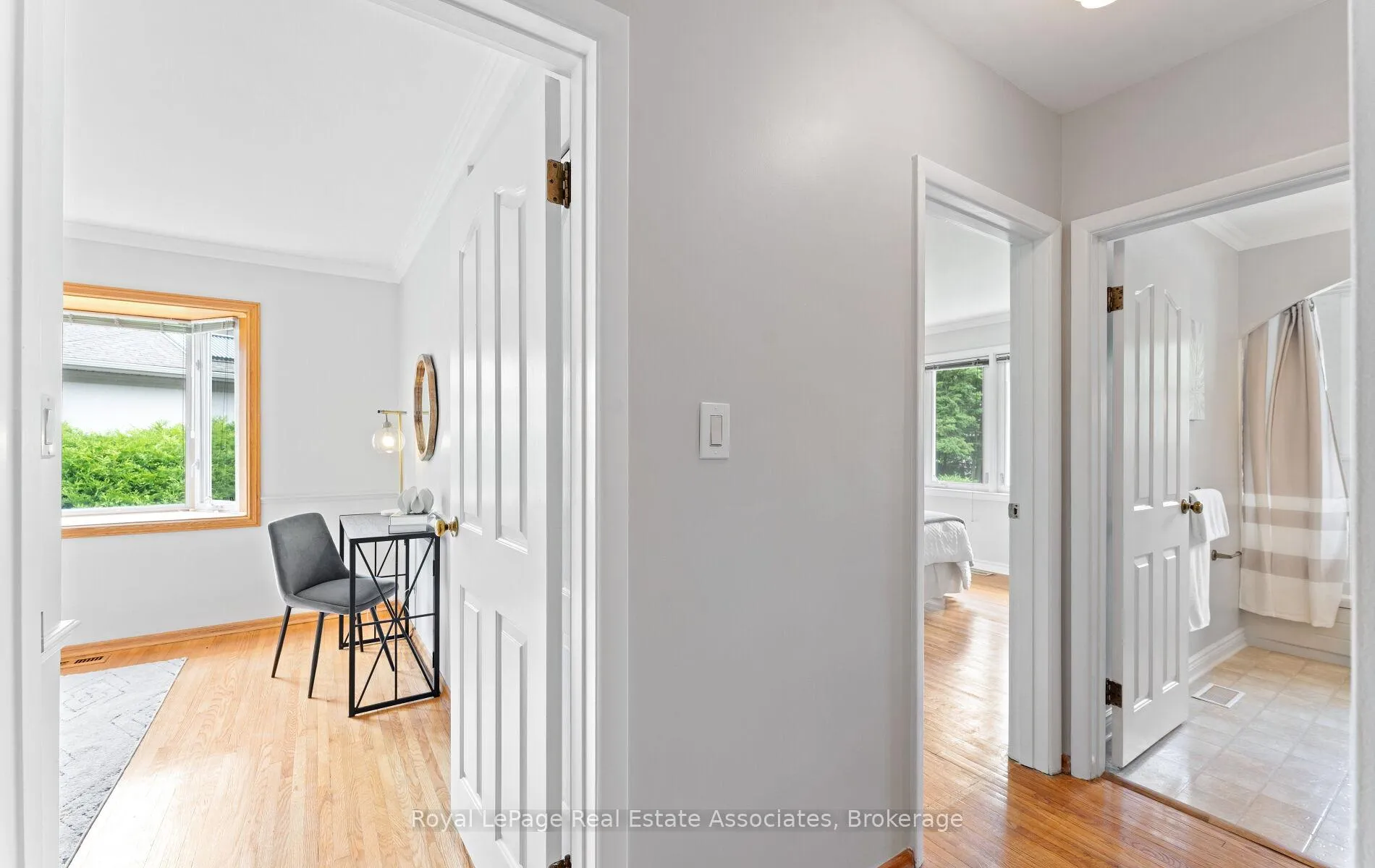 Photo 22 of 3071 Ballydown Crescent, Mississauga, Erindale — HOMEH