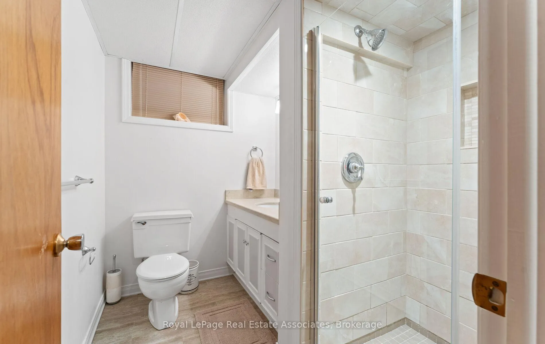 Photo 29 of 3071 Ballydown Crescent, Mississauga, Erindale — HOMEH