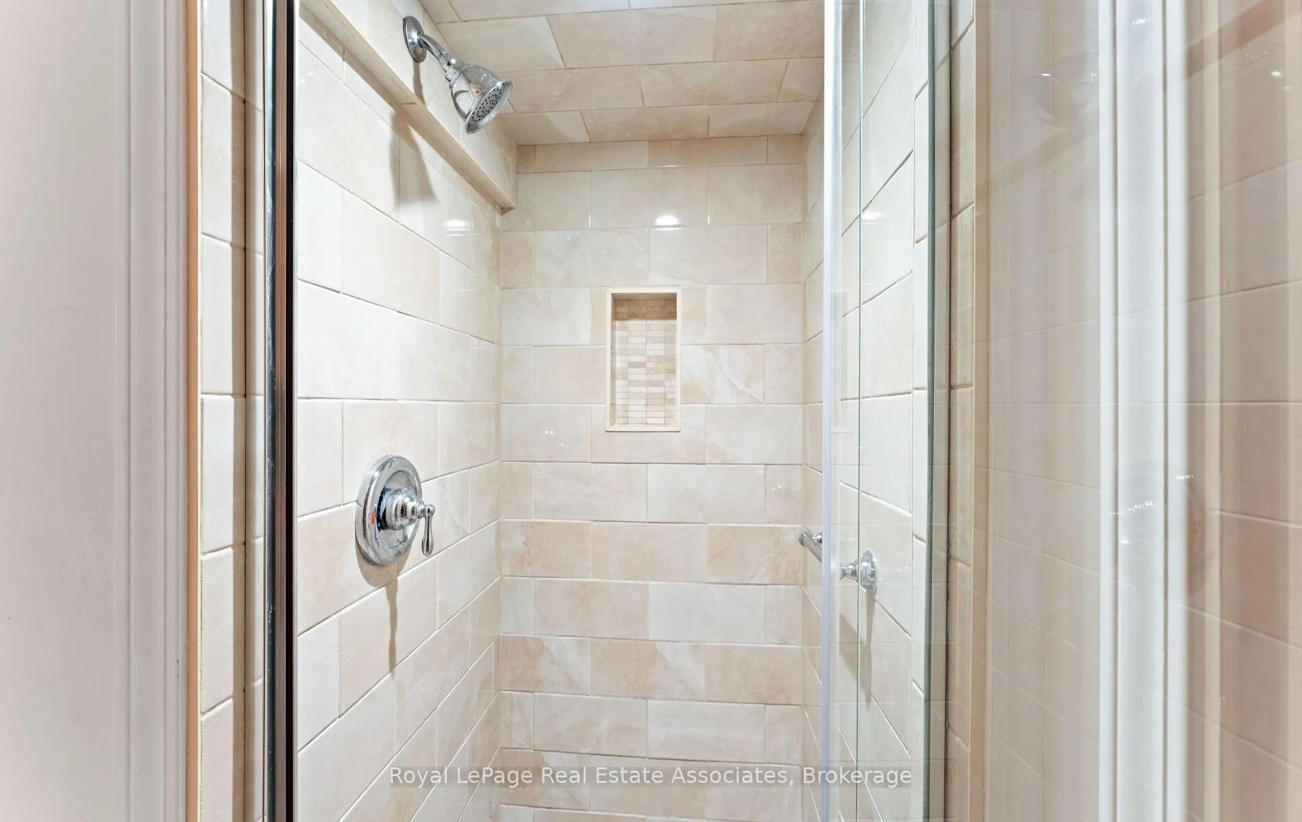 Photo 30 of 3071 Ballydown Crescent, Mississauga, Erindale — HOMEH
