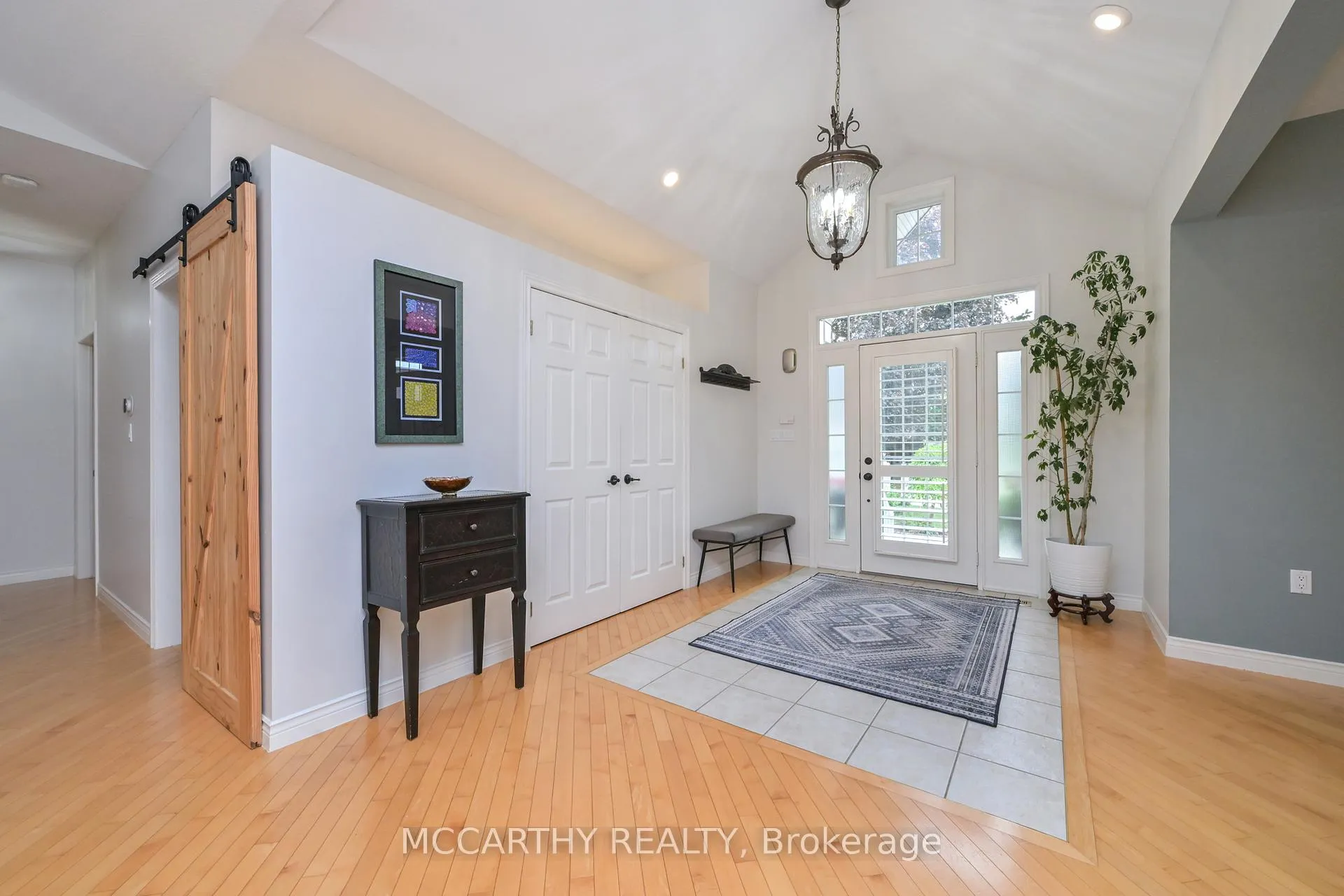 Photo 6 of 26 Chapman Road, Orangeville — HOMEH