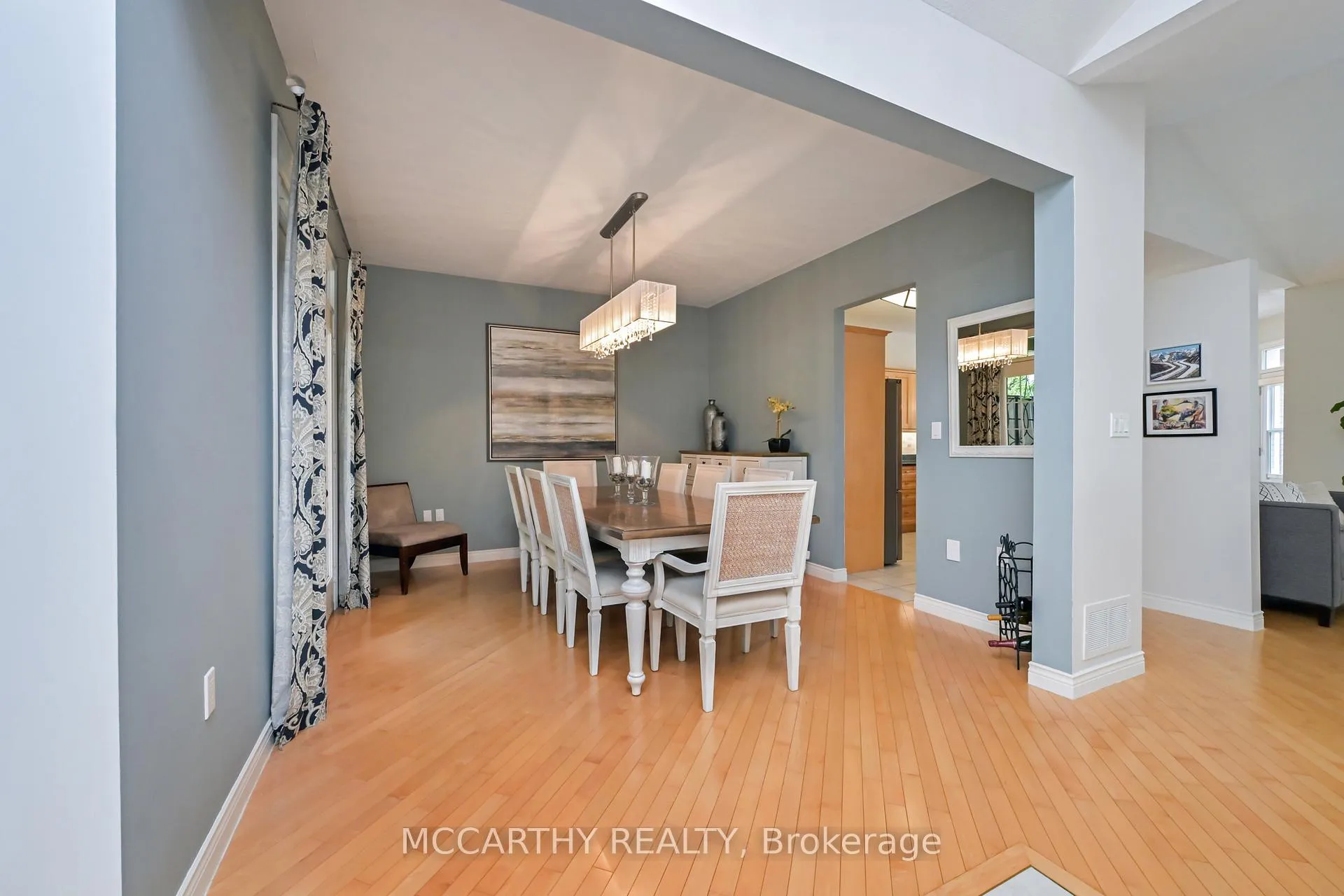 Photo 8 of 26 Chapman Road, Orangeville — HOMEH