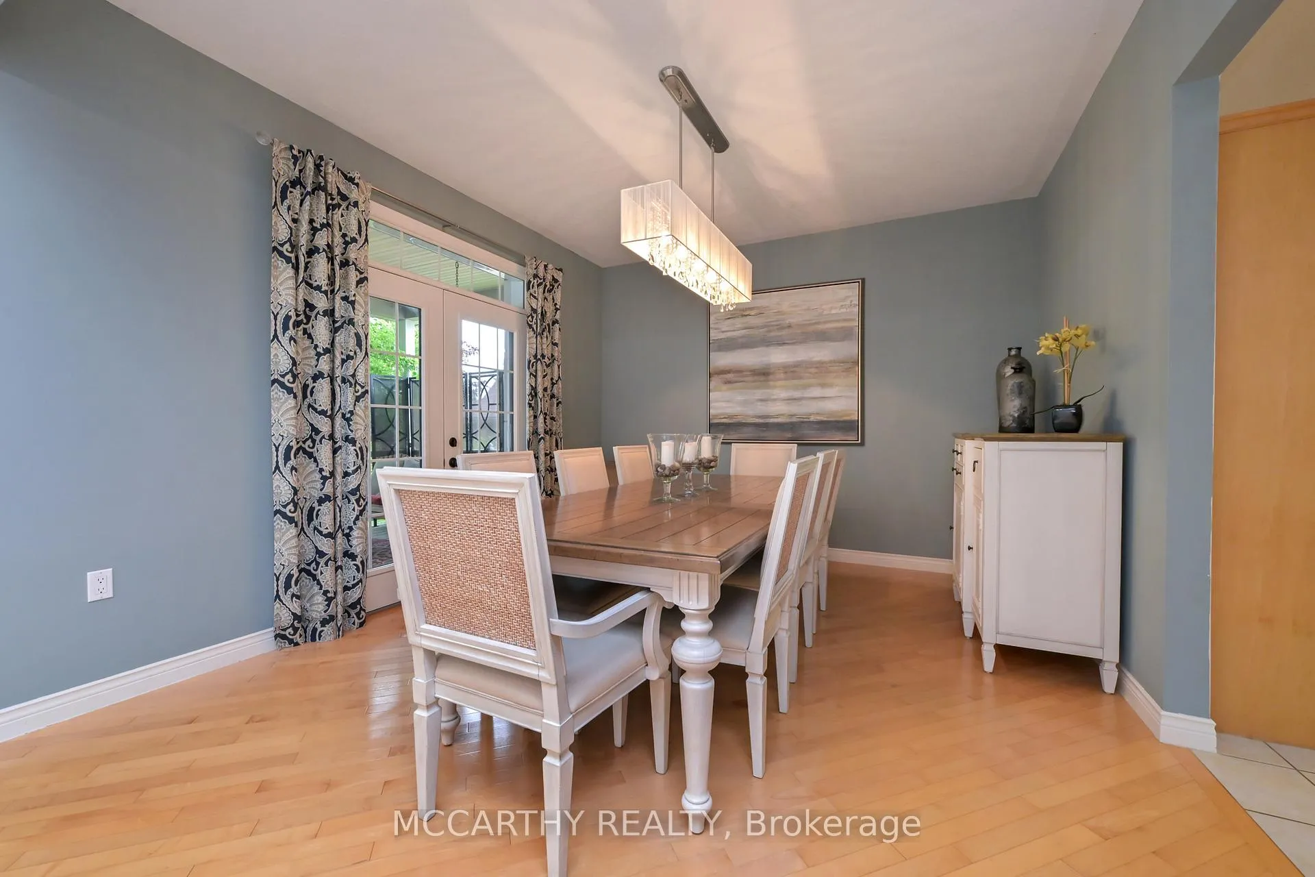 Photo 9 of 26 Chapman Road, Orangeville — HOMEH