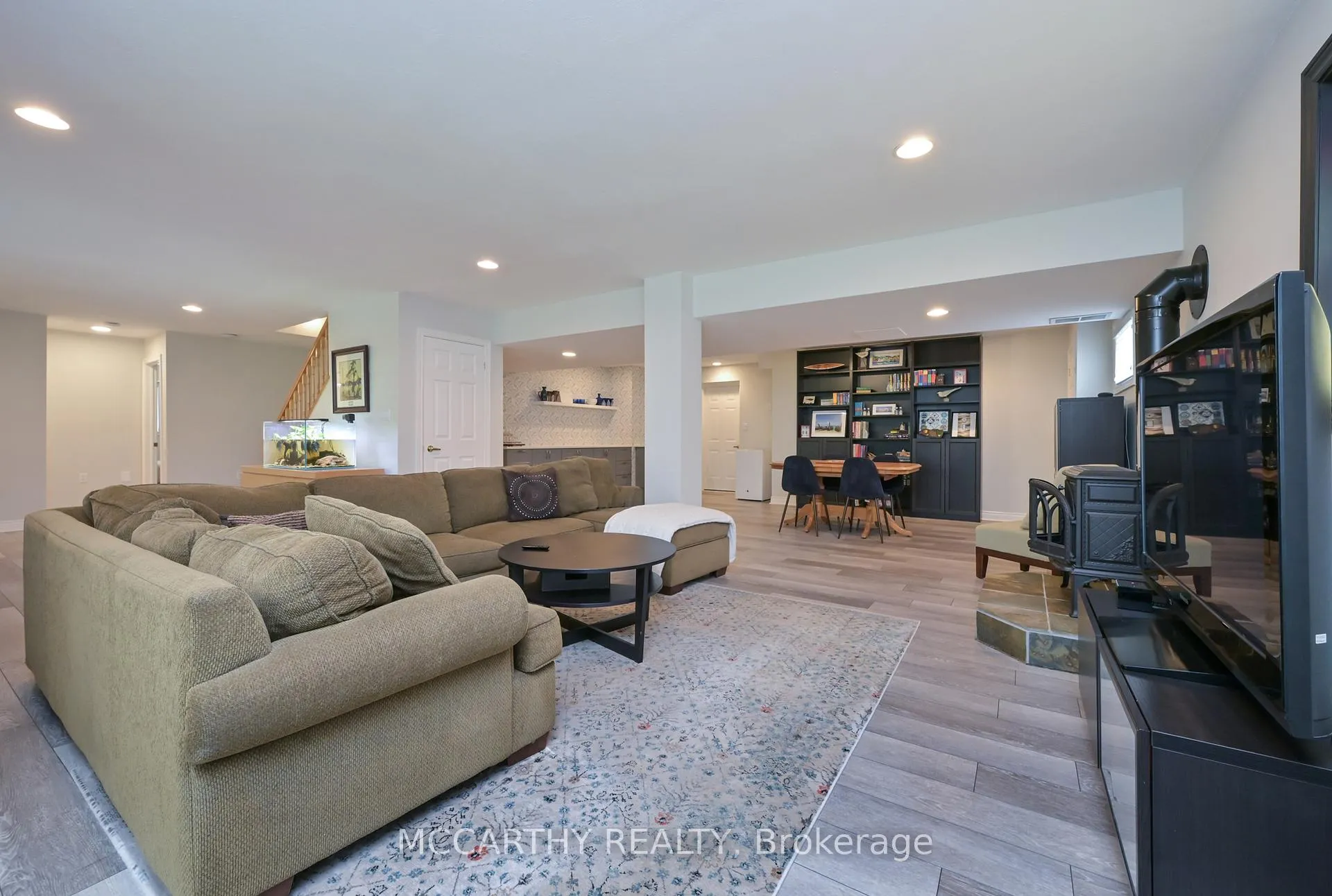 Photo 30 of 26 Chapman Road, Orangeville — HOMEH