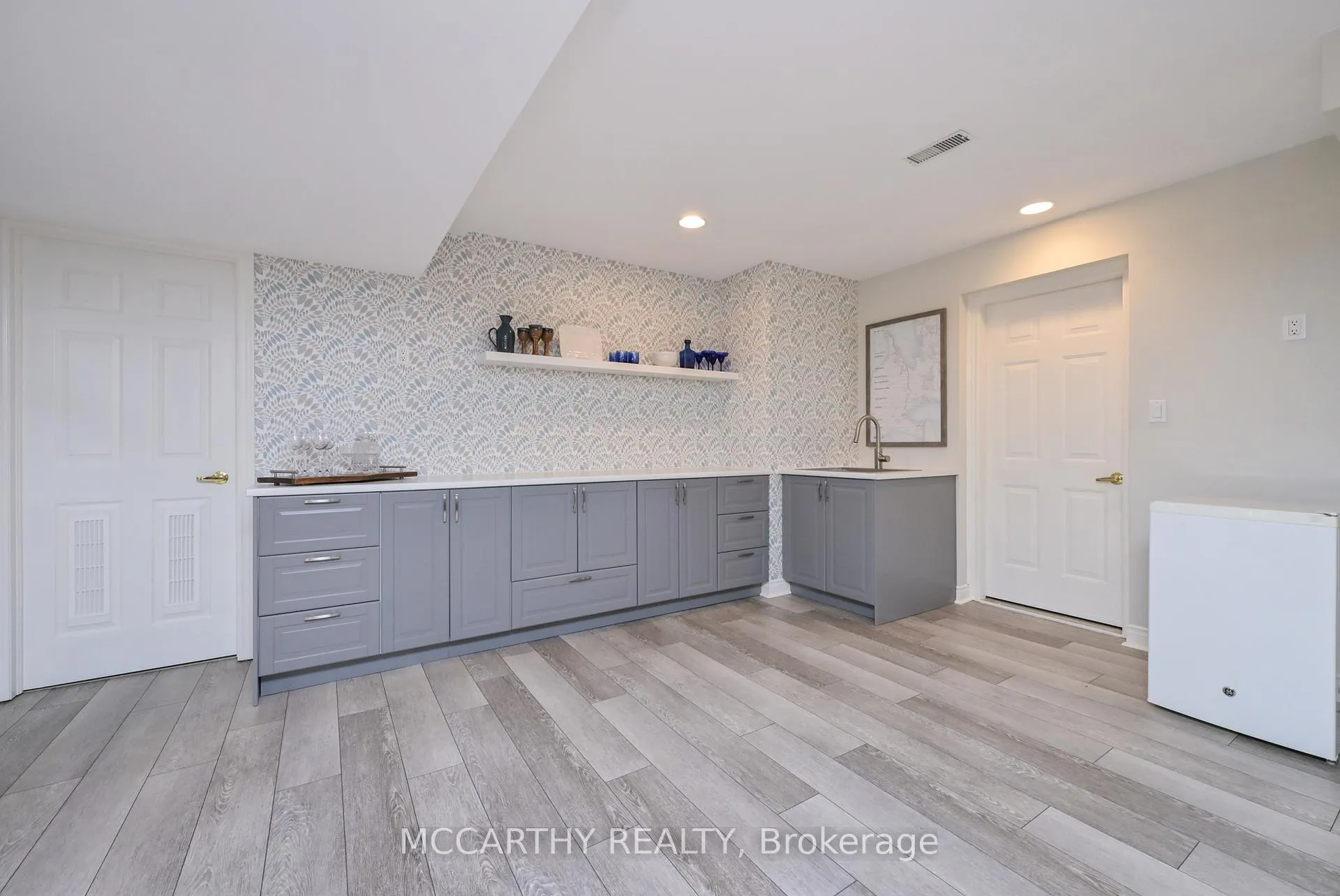 Photo 33 of 26 Chapman Road, Orangeville — HOMEH