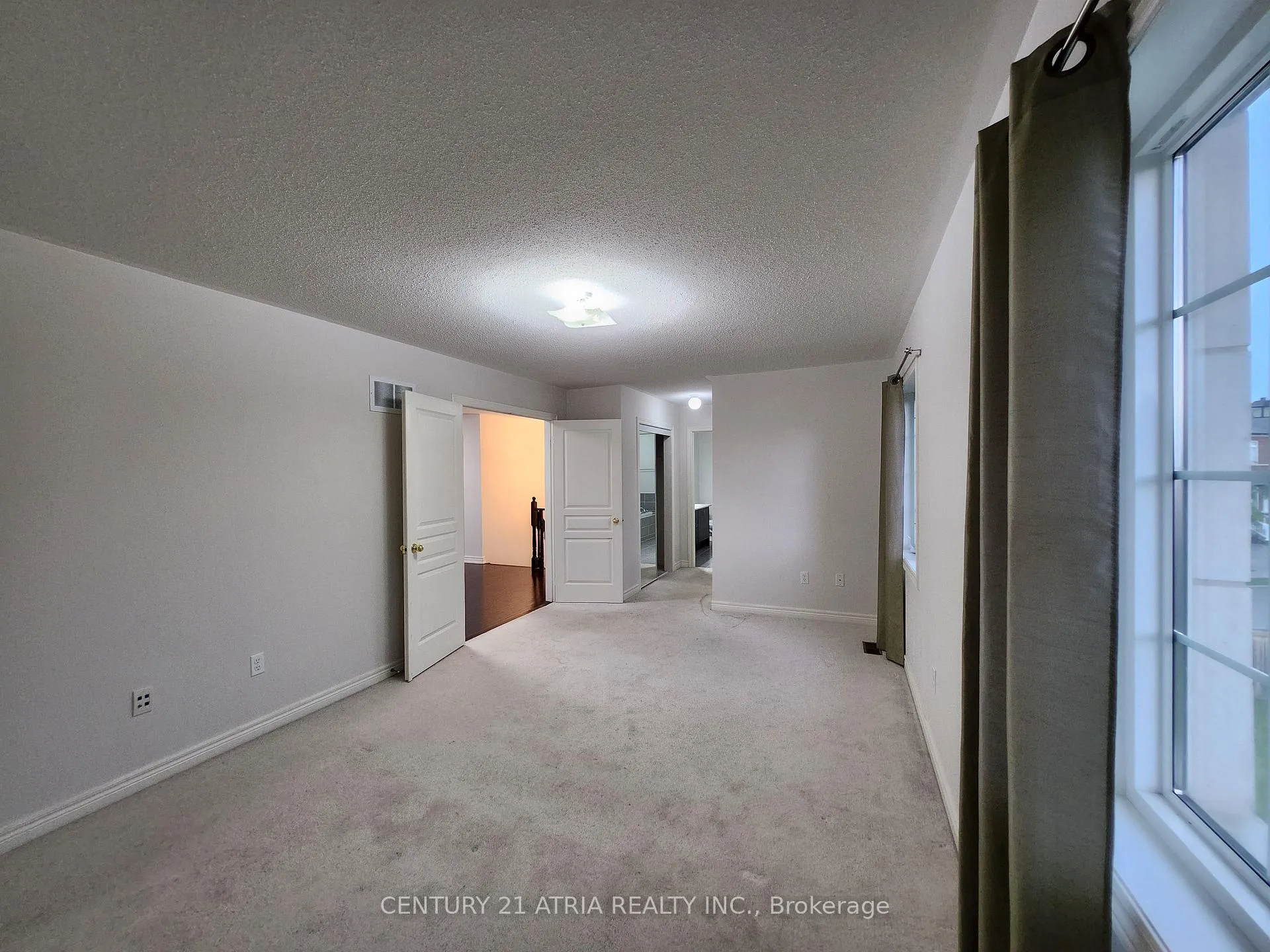 Photo 9 of 1237 Atkins Drive, Newmarket, Stonehaven-Wyndham — HOMEH
