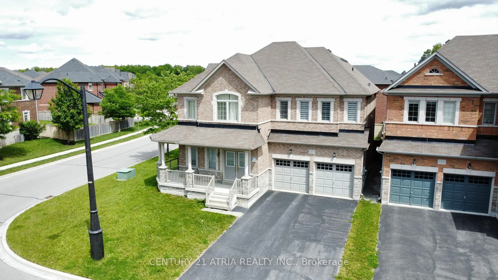 Photo 30 of 1237 Atkins Drive, Newmarket, Stonehaven-Wyndham — HOMEH