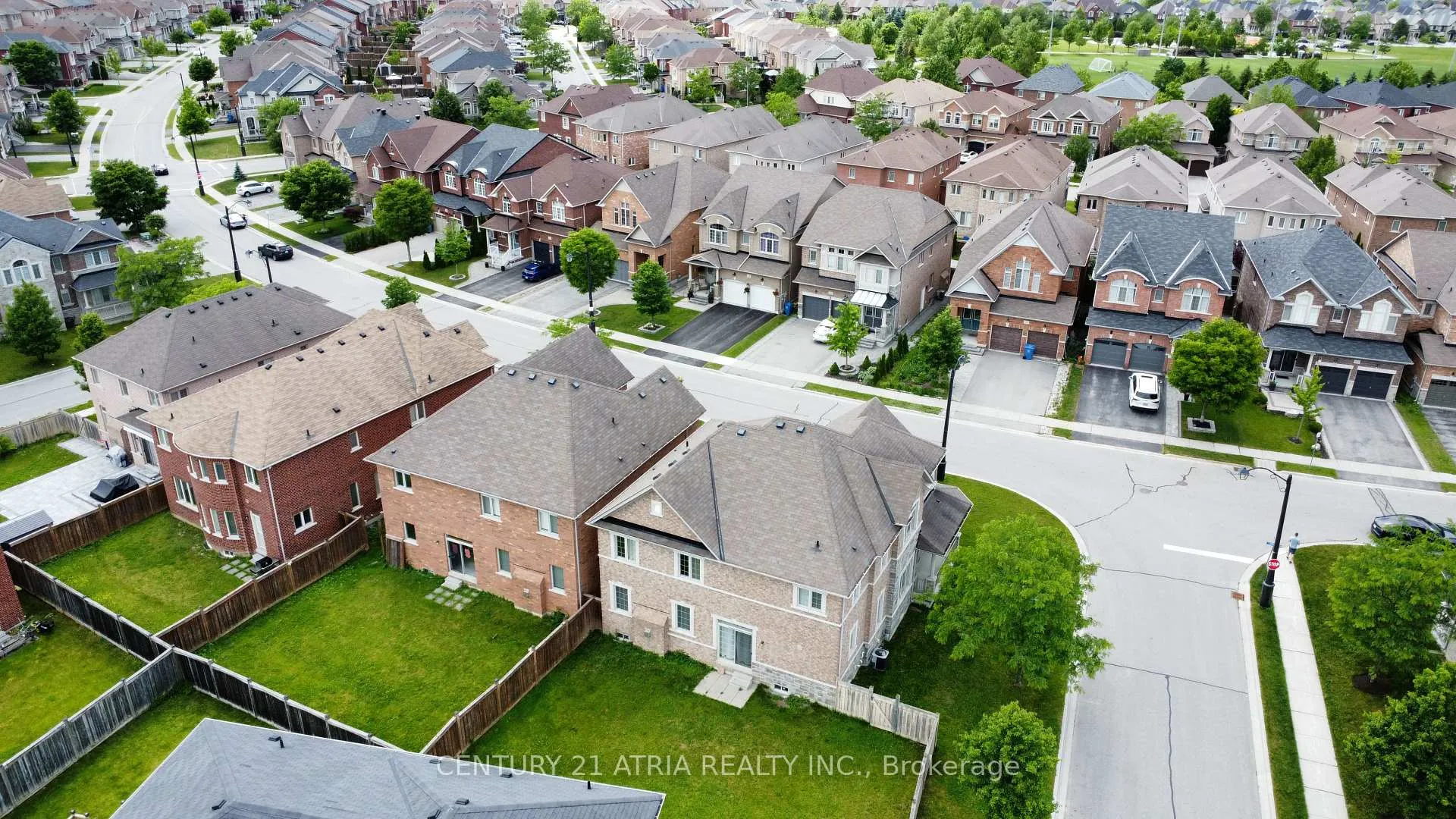 Photo 33 of 1237 Atkins Drive, Newmarket, Stonehaven-Wyndham — HOMEH