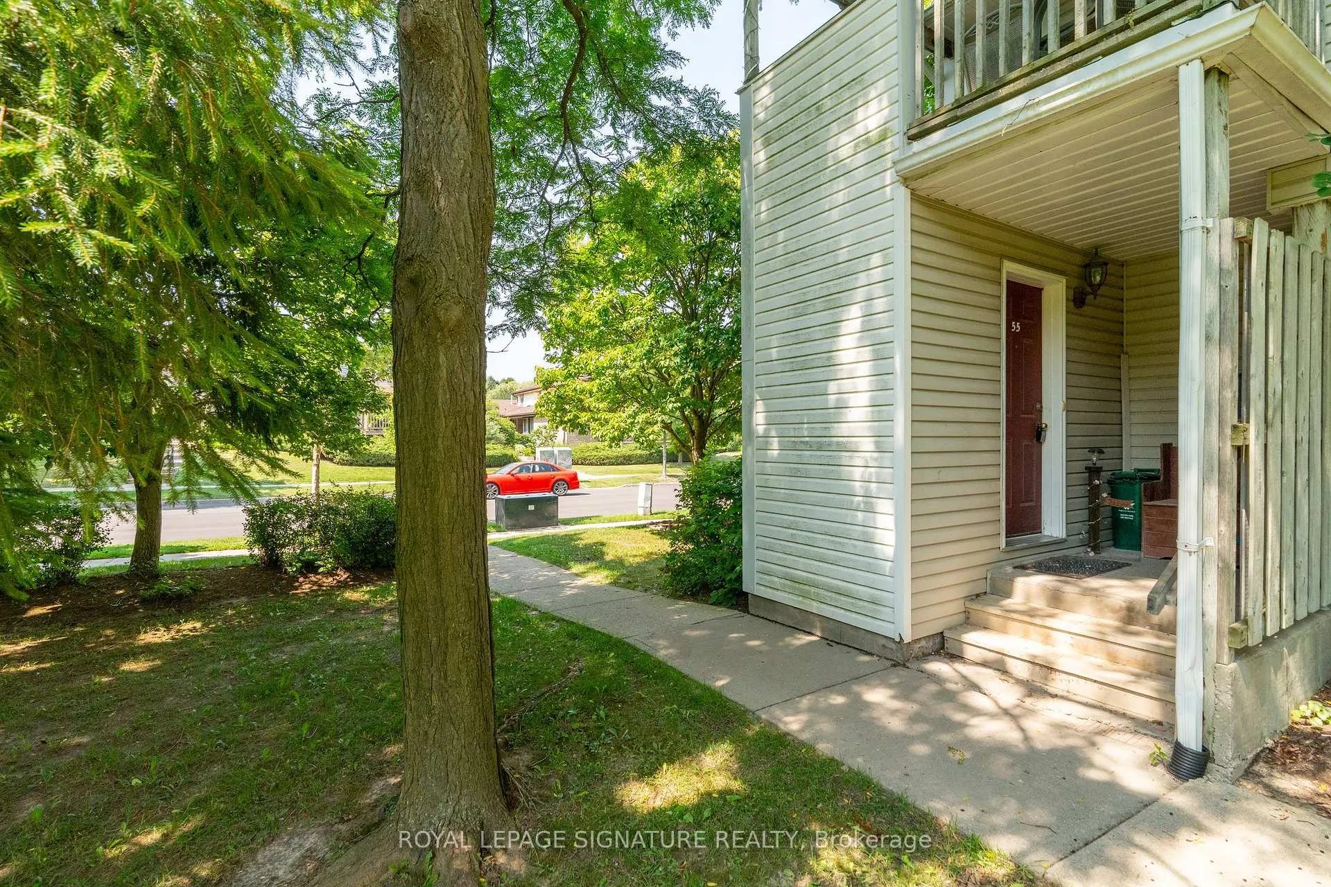 Front of Unit 55, 461 Beechwood Place