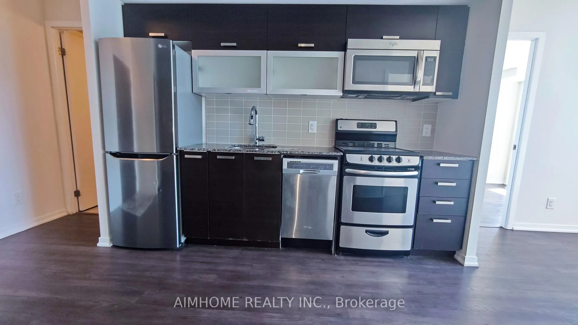 Photo 4 of Unit 1107, 68 Abell Street, Toronto, Little Portugal — HOMEH