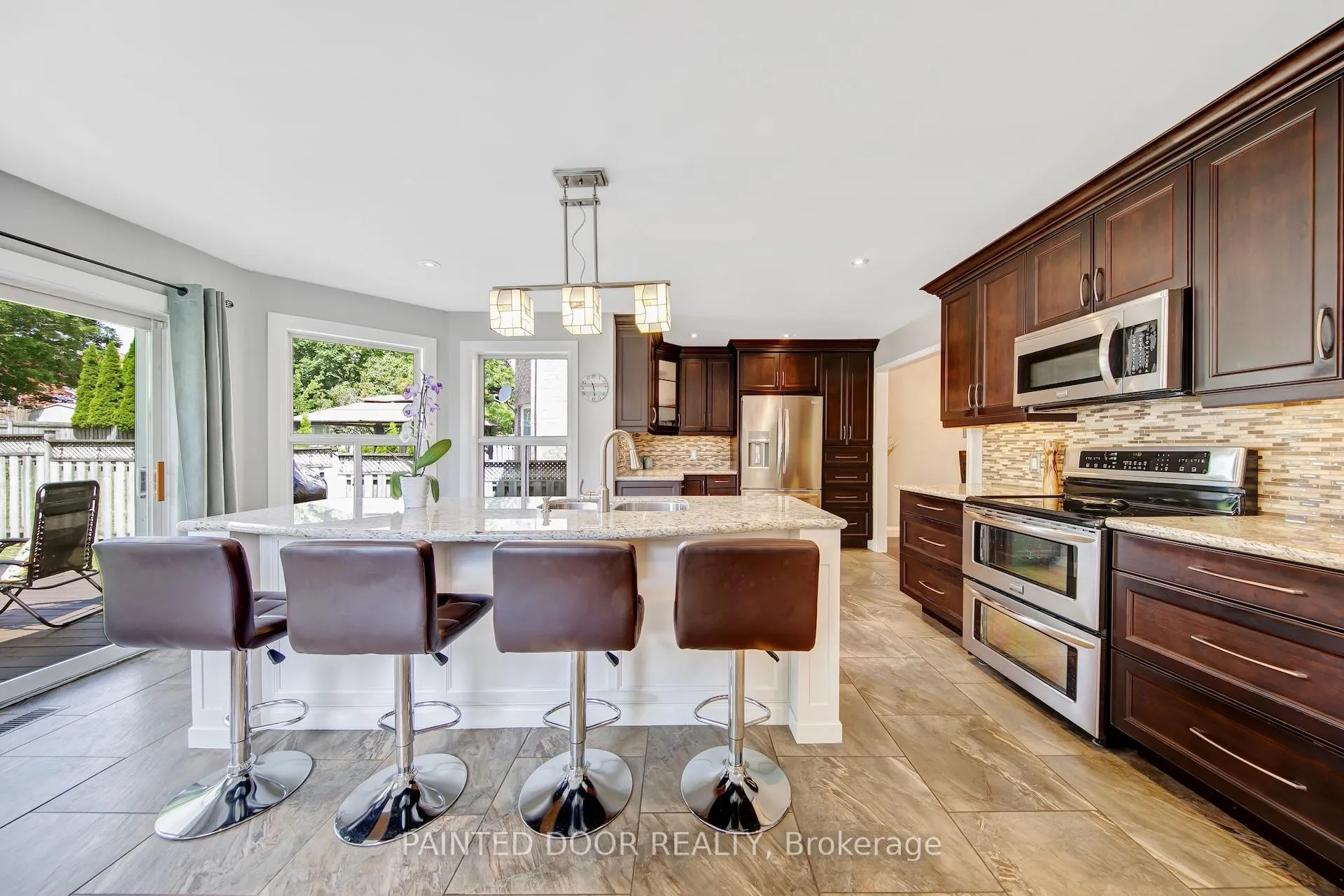 Photo 7 of 96 Ward Drive, Barrie, Painswick South — HOMEH