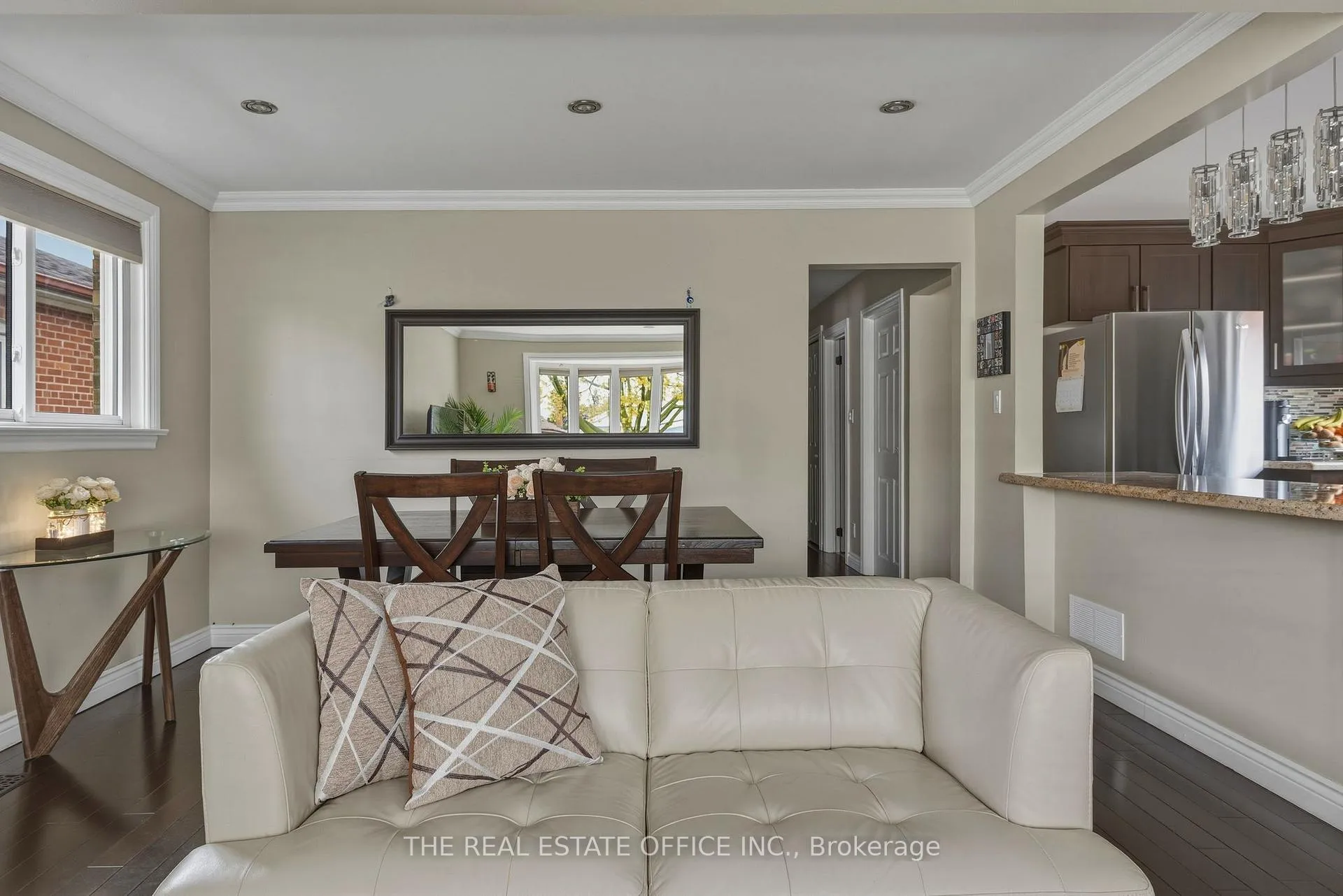 Photo 10 of 51 Gilroy Drive, Scarborough, Dorset Park — HOMEH