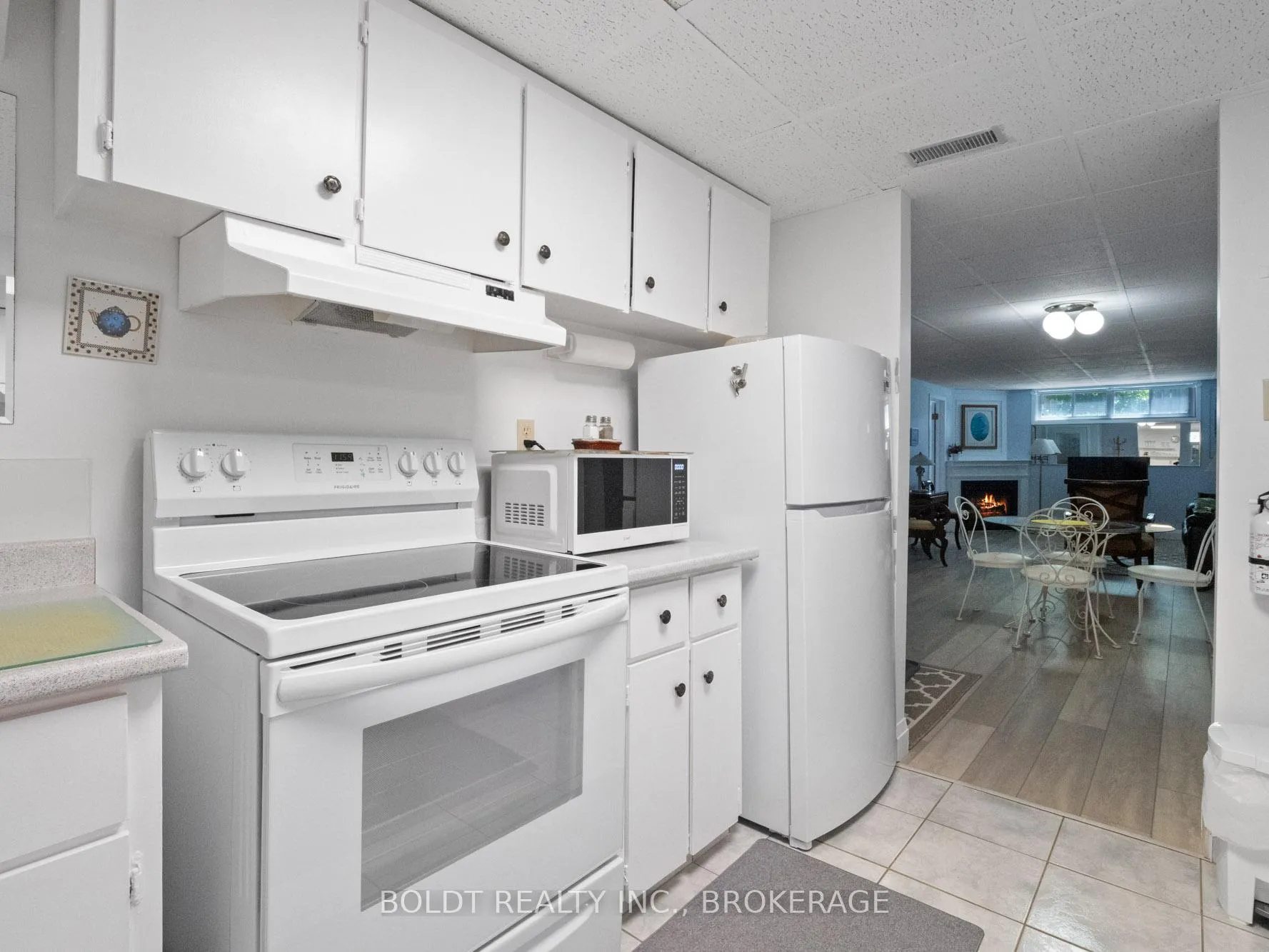 Photo 4 of Unit LOWER, 2 Kenworth Drive, St. Catharines, Carlton/Bunting — HOMEH