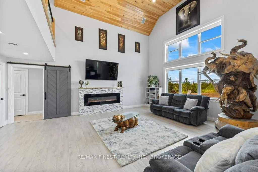 Photo 17 of 952 County Road 6, Loyalist, Odessa — HOMEH