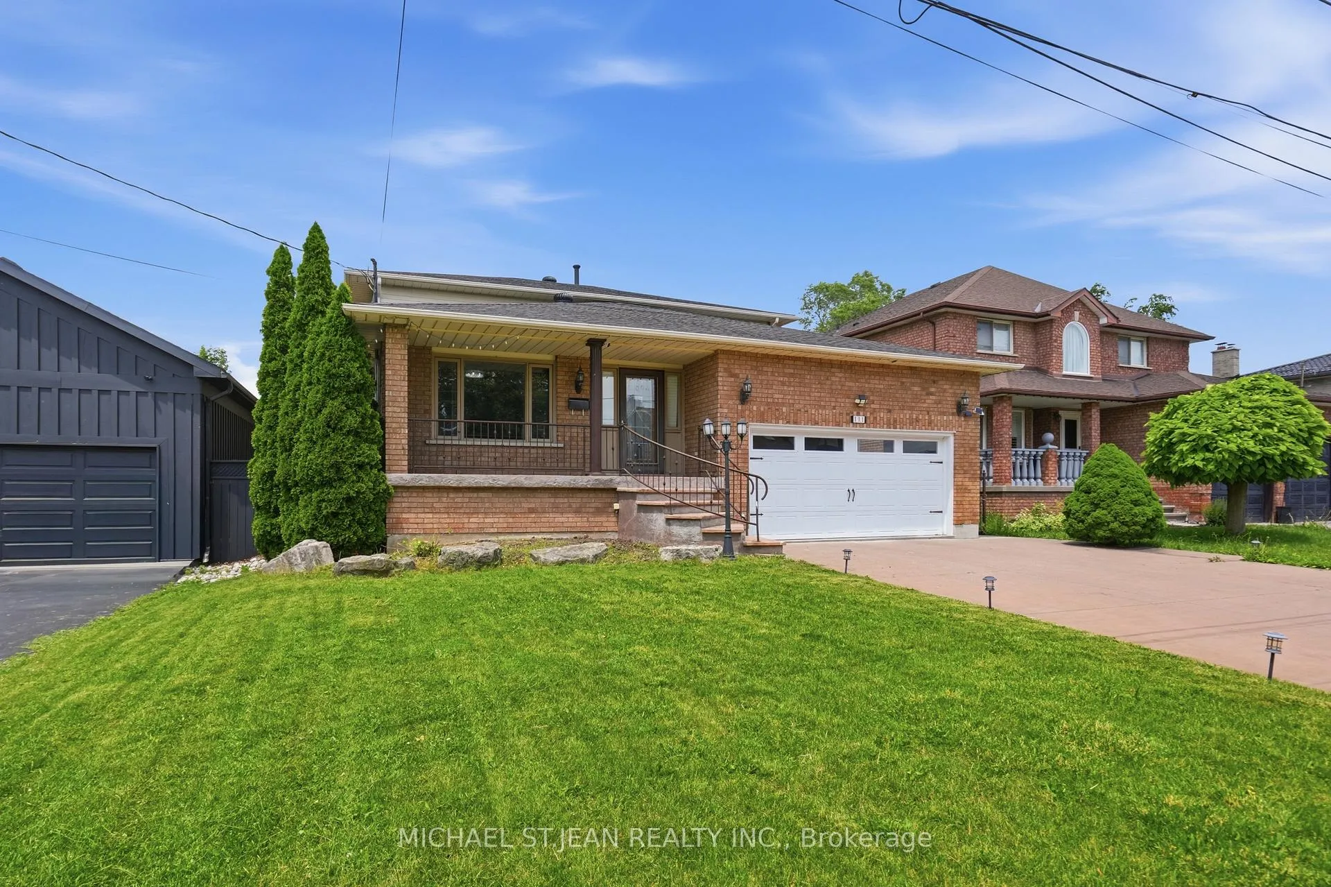 Photo 3 of 111 Aubrey Avenue, Hamilton, Stoney Creek Mountain — HOMEH