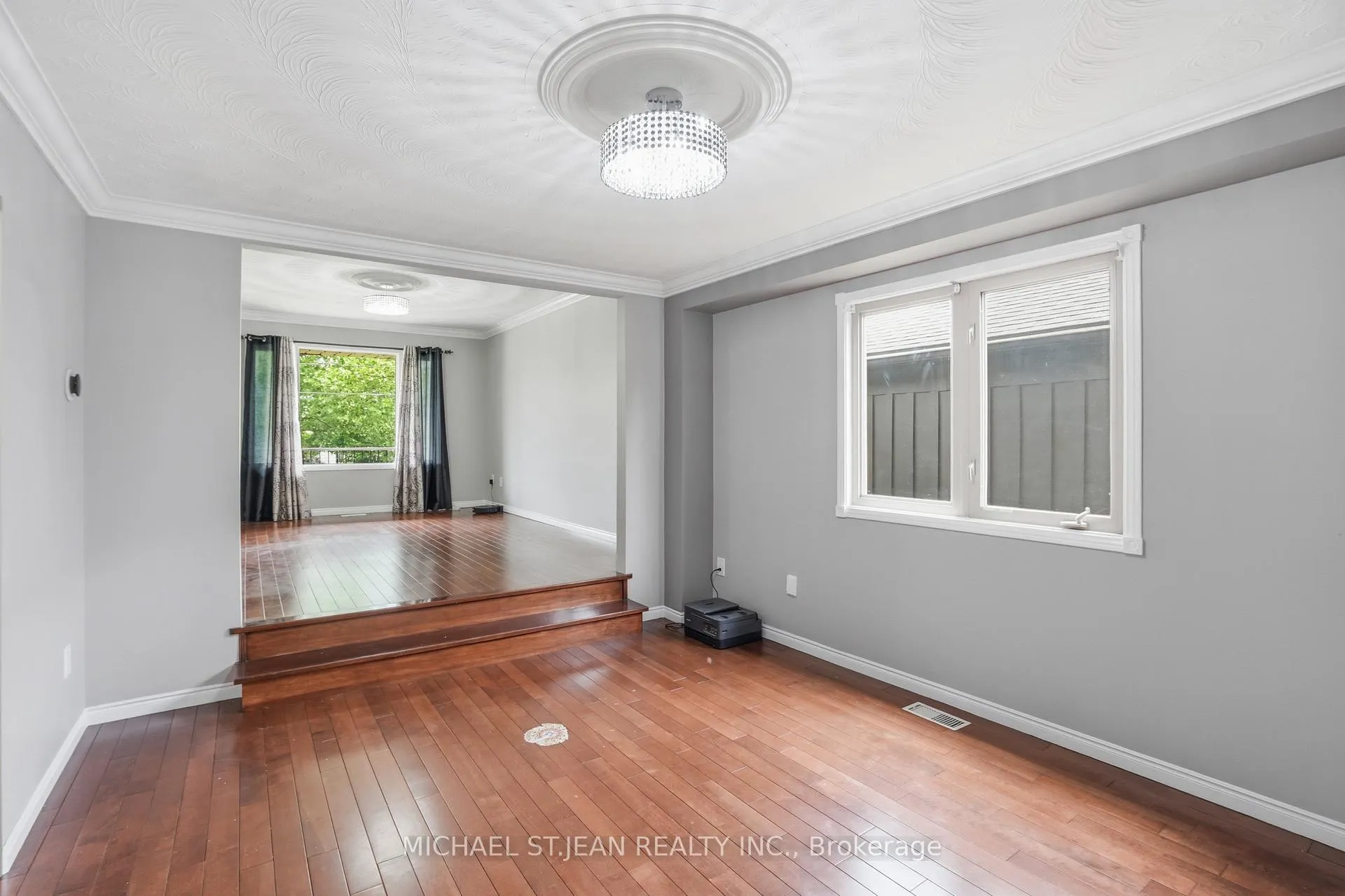 Photo 12 of 111 Aubrey Avenue, Hamilton, Stoney Creek Mountain — HOMEH