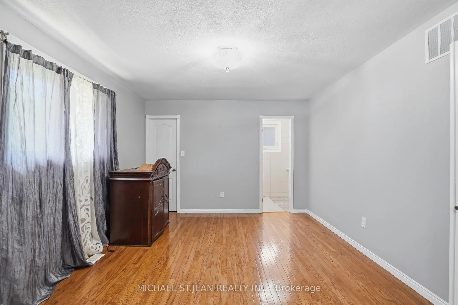 Photo 34 of 111 Aubrey Avenue, Hamilton, Stoney Creek Mountain — HOMEH