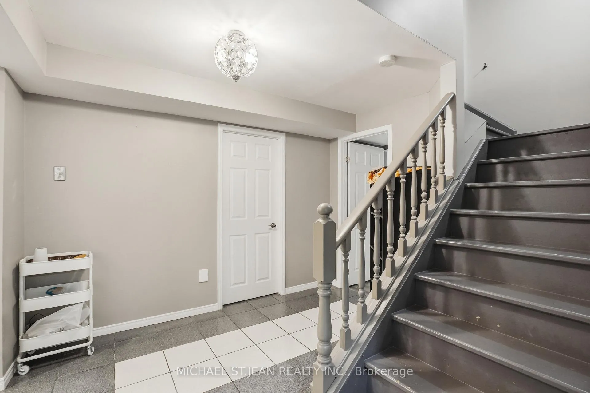 Photo 37 of 111 Aubrey Avenue, Hamilton, Stoney Creek Mountain — HOMEH